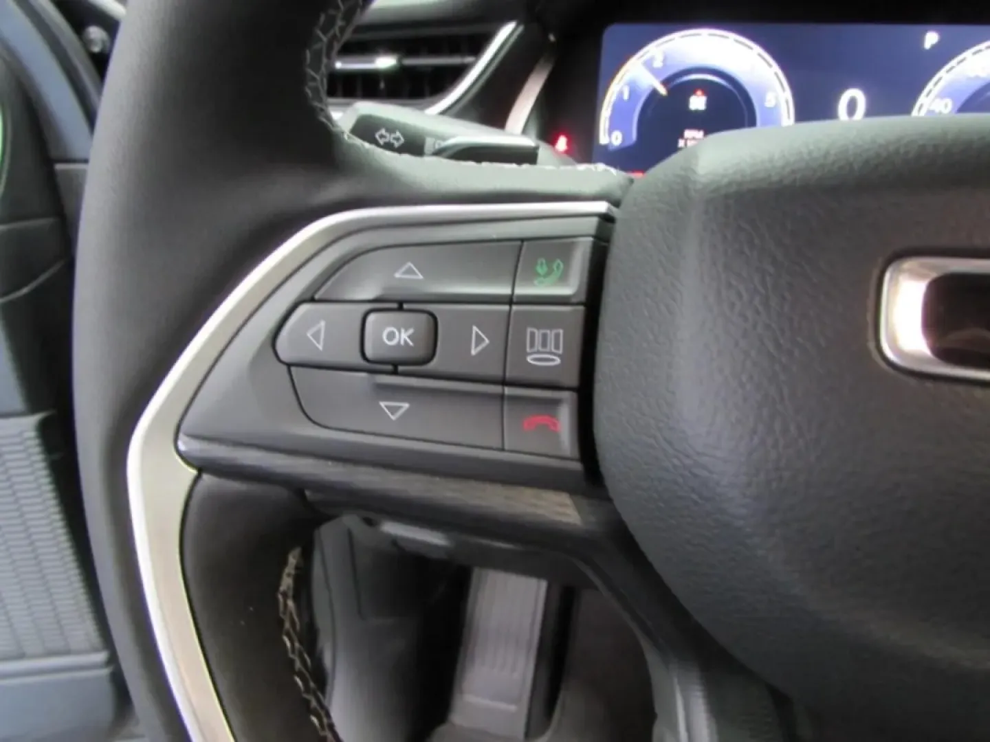 2025 /Global Black Jeep Grand Cherokee Altitude X (1C4RJHAG3S8) with an Other engine, Automatic transmission, located at 12830 Highway 21, De Soto, MO, 63020, (636) 337-7777, 38.153099, -90.573624 - **Adventure Awaits with the 2025 Jeep Grand Cherokee at Pettus CDJR DeSoto!**<br /> <br /> Are you ready to elevate your adventures? Look no further than the 2025 Jeep Grand Cherokee, a versatile SUV designed for those who crave both comfort and capability. Whether you're planning a weekend getaway - Photo#15