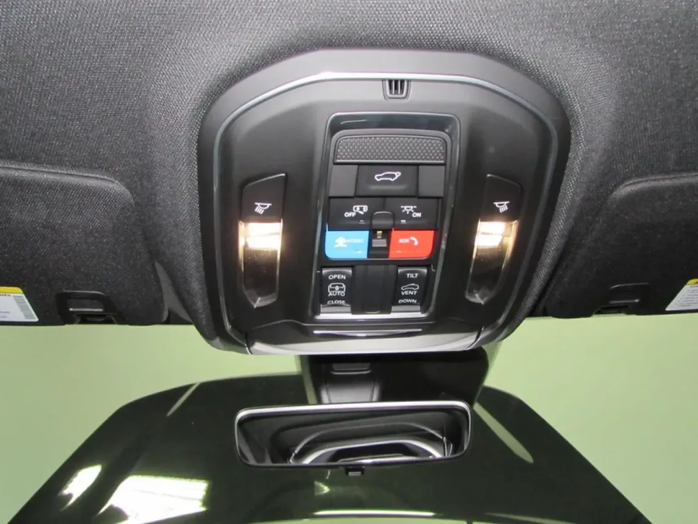 2025 /Global Black Jeep Grand Cherokee Altitude X (1C4RJHAG3S8) with an Other engine, Automatic transmission, located at 12830 Highway 21, De Soto, MO, 63020, (636) 337-7777, 38.153099, -90.573624 - **Adventure Awaits with the 2025 Jeep Grand Cherokee at Pettus CDJR DeSoto!**<br /> <br /> Are you ready to elevate your adventures? Look no further than the 2025 Jeep Grand Cherokee, a versatile SUV designed for those who crave both comfort and capability. Whether you're planning a weekend getaway - Photo#18