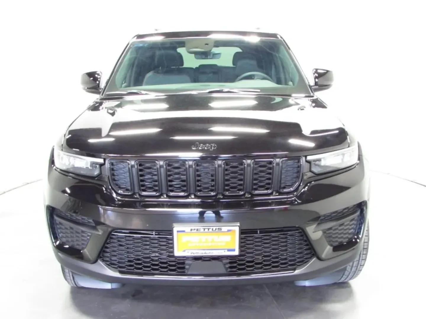 2025 /Global Black Jeep Grand Cherokee Altitude X (1C4RJHAG3S8) with an Other engine, Automatic transmission, located at 12830 Highway 21, De Soto, MO, 63020, (636) 337-7777, 38.153099, -90.573624 - **Adventure Awaits with the 2025 Jeep Grand Cherokee at Pettus CDJR DeSoto!**<br /> <br /> Are you ready to elevate your adventures? Look no further than the 2025 Jeep Grand Cherokee, a versatile SUV designed for those who crave both comfort and capability. Whether you're planning a weekend getaway - Photo#1