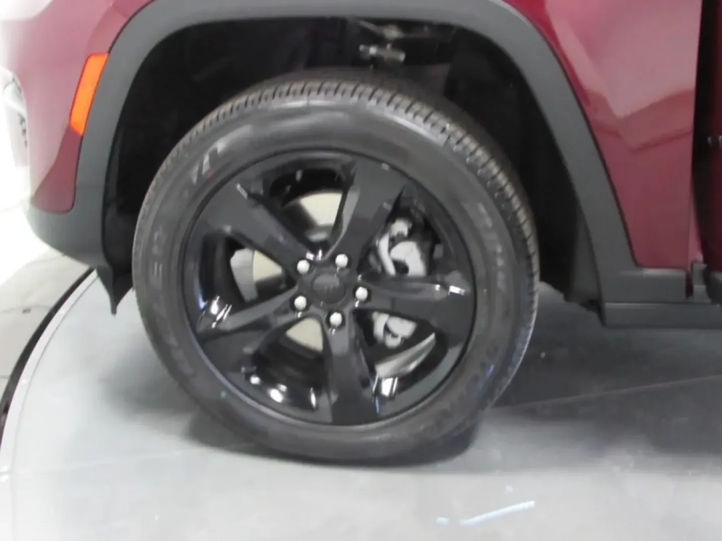 2025 /Global Black Jeep Grand Cherokee Altitude X (1C4RJHAG5S8) with an Other engine, Automatic transmission, located at 12830 Highway 21, De Soto, MO, 63020, (636) 337-7777, 38.153099, -90.573624 - Discover the perfect blend of adventure and family-friendly utility with the 2025 Jeep Grand Cherokee, now available at Pettus CDJR DeSoto! If you're in the market for a vehicle that can handle everything from daily commutes to weekend explorations, this pre-owned SUV is designed for those who crave - Photo#9