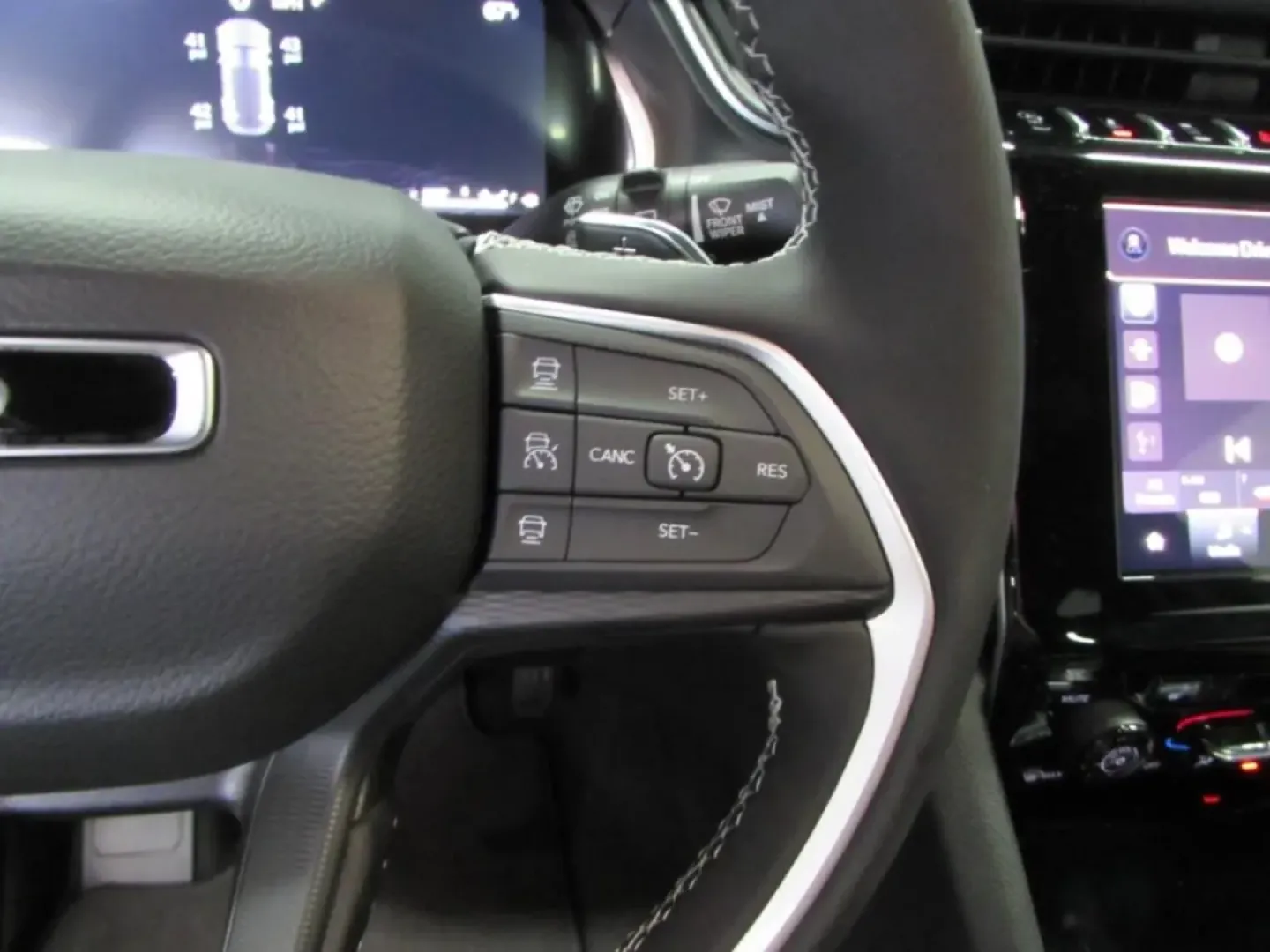 2025 /Global Black Jeep Grand Cherokee Altitude X (1C4RJHAG5S8) with an Other engine, Automatic transmission, located at 12830 Highway 21, De Soto, MO, 63020, (636) 337-7777, 38.153099, -90.573624 - Discover the perfect blend of adventure and family-friendly utility with the 2025 Jeep Grand Cherokee, now available at Pettus CDJR DeSoto! If you're in the market for a vehicle that can handle everything from daily commutes to weekend explorations, this pre-owned SUV is designed for those who crave - Photo#15