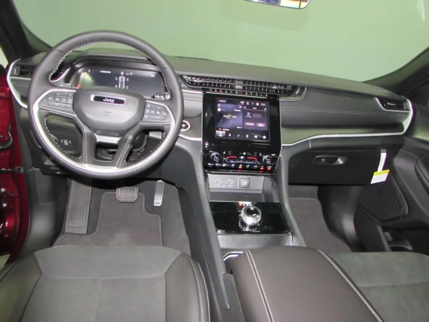 2025 /Global Black Jeep Grand Cherokee Altitude X (1C4RJHAG5S8) with an Other engine, Automatic transmission, located at 12830 Highway 21, De Soto, MO, 63020, (636) 337-7777, 38.153099, -90.573624 - Discover the perfect blend of adventure and family-friendly utility with the 2025 Jeep Grand Cherokee, now available at Pettus CDJR DeSoto! If you're in the market for a vehicle that can handle everything from daily commutes to weekend explorations, this pre-owned SUV is designed for those who crave - Photo#22