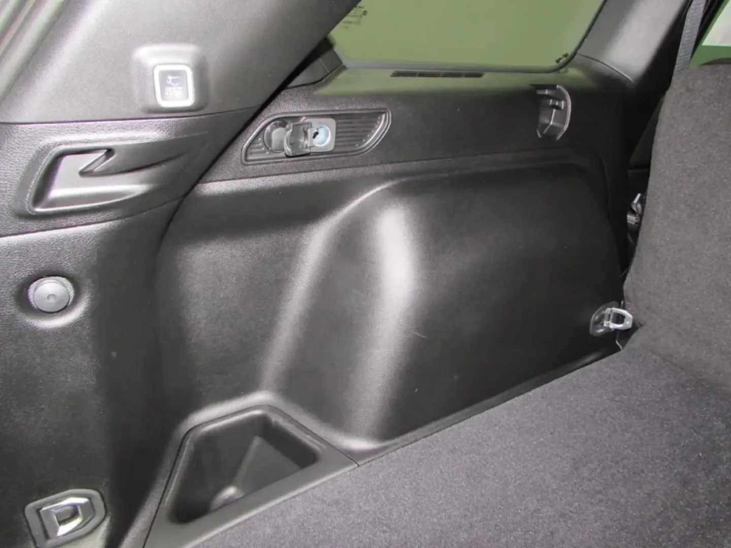 2025 /Global Black Jeep Grand Cherokee Altitude X (1C4RJHAG5S8) with an Other engine, Automatic transmission, located at 12830 Highway 21, De Soto, MO, 63020, (636) 337-7777, 38.153099, -90.573624 - Discover the perfect blend of adventure and family-friendly utility with the 2025 Jeep Grand Cherokee, now available at Pettus CDJR DeSoto! If you're in the market for a vehicle that can handle everything from daily commutes to weekend explorations, this pre-owned SUV is designed for those who crave - Photo#27