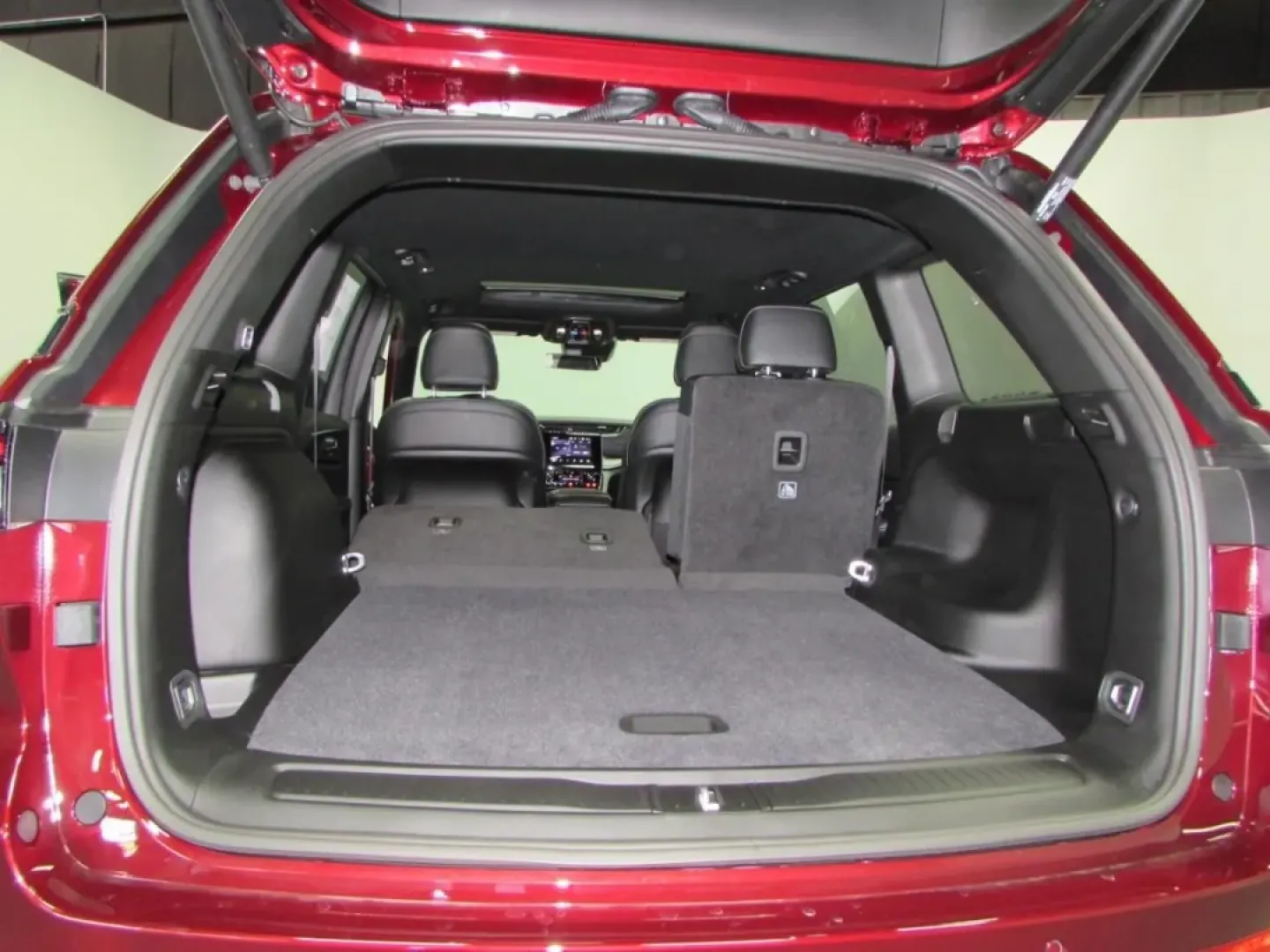 2025 /Global Black Jeep Grand Cherokee Altitude X (1C4RJHAG5S8) with an Other engine, Automatic transmission, located at 12830 Highway 21, De Soto, MO, 63020, (636) 337-7777, 38.153099, -90.573624 - Discover the perfect blend of adventure and family-friendly utility with the 2025 Jeep Grand Cherokee, now available at Pettus CDJR DeSoto! If you're in the market for a vehicle that can handle everything from daily commutes to weekend explorations, this pre-owned SUV is designed for those who crave - Photo#28