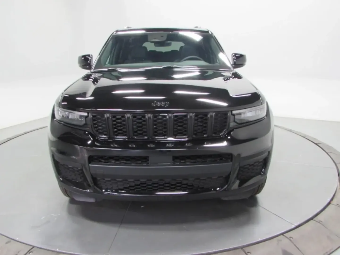 2025 /Global Black Jeep Grand Cherokee Altitude X (1C4RJKAG1S8) with an Other engine, Automatic transmission, located at 12830 Highway 21, De Soto, MO, 63020, (636) 337-7777, 38.153099, -90.573624 - **Discover Your Next Adventure with the 2025 Jeep Grand Cherokee at Pettus CDJR DeSoto!**<br /> <br /> Are you ready to elevate your lifestyle with an SUV that blends rugged capability with luxurious comfort? Whether you're conquering off-road trails, embarking on family road trips, or commuting thr - Photo#1