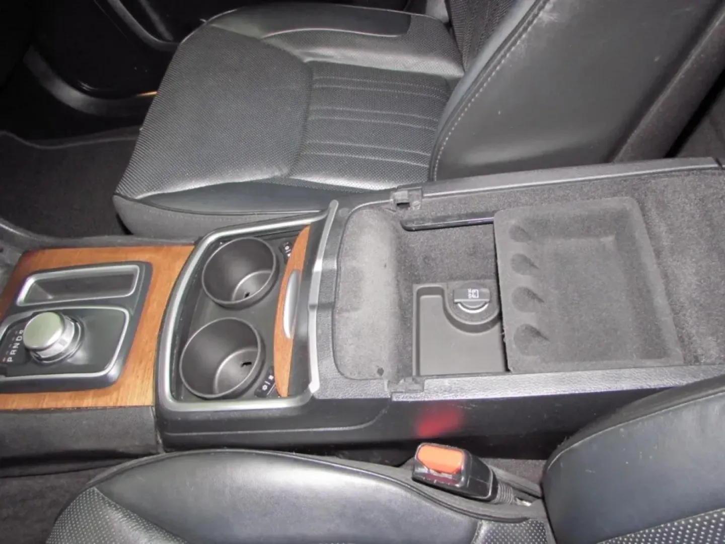 2018 /Black Chrysler 300 C (2C3CCAPT8JH) with an Other engine, Automatic transmission, located at 12830 Highway 21, De Soto, MO, 63020, (636) 337-7777, 38.153099, -90.573624 - Looking for a spacious and luxurious sedan that perfectly balances comfort and performance? The 2018 Chrysler 300C is the ideal choice for those who appreciate the finer things in life while still needing a reliable vehicle for daily commutes or weekend getaways. With its powerful 5.7L engine and re - Photo#19