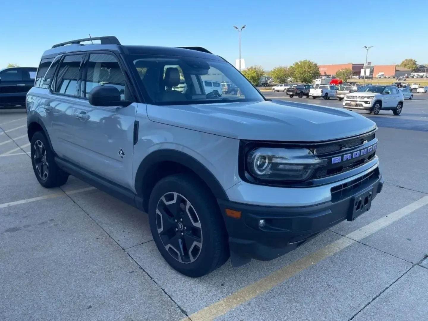 2021 Ford Bronco Sport Outer Banks (3FMCR9C64MR) with an 1.5L Turbocharged engine, Automatic transmission, located at 970 Woodlawn Dr., Farmington, MO, 63640, (573) 431-7800, 37.825642, -90.468674 - ### Discover Your Next Adventure with the 2021 Ford Bronco Sport Outer Banks at Pettus CDJR Farmington!<br /> <br /> Are you ready to elevate your weekend adventures or daily commutes? Look no further than this stunning 2021 Ford Bronco Sport Outer Banks, now available at Pettus CDJR Farmington! Wit - Photo#6