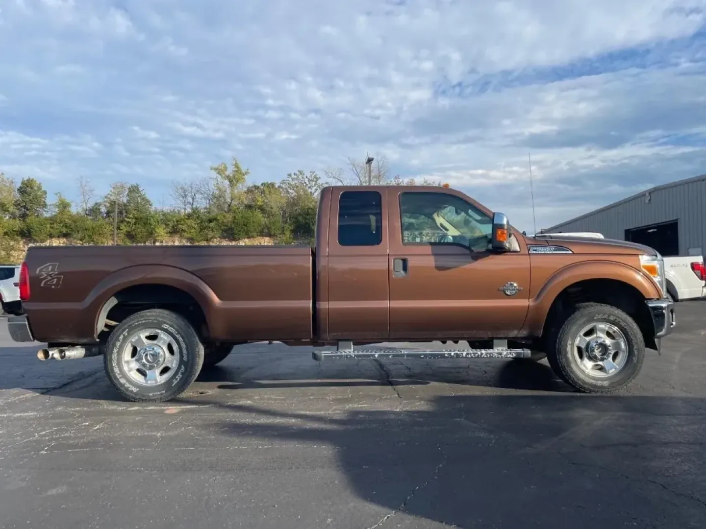 2011 /Adobe Ford F-250SD XLT (1FT7X2BT1BE) with an Other engine, located at 12836 Highway 21, De Soto, MO, 63020, (636) 337-7777, 38.151867, -90.575615 - Are you ready to elevate your weekend adventures or tackle your daily commute with power and confidence? Look no further than this stunning 2011 Ford Super Duty F-250 SRW, a rugged yet refined truck that's perfect for both work and play. Whether you're hauling equipment for a weekend project, naviga - Photo#0