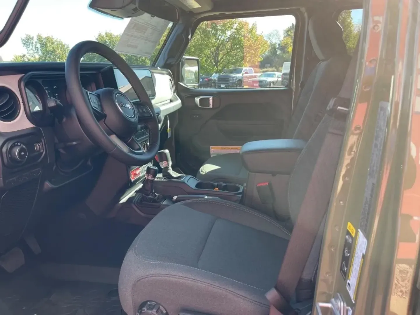 2026 Jeep Wrangler Willys (1C4RJXDG6TW) with an 3.6L V6 engine, located at 970 Woodlawn Dr., Farmington, MO, 63640, (573) 431-7800, 37.825642, -90.468674 - **Adventure Awaits with the 2026 Jeep Wrangler Willys Perfect for Weekend Explorations!**<br /> <br /> Are you ready to take your weekend getaways to the next level? Look no further than the 2026 Jeep Wrangler Willys, the quintessential off-road vehicle that promises to elevate your adventures. Wit - Photo#8