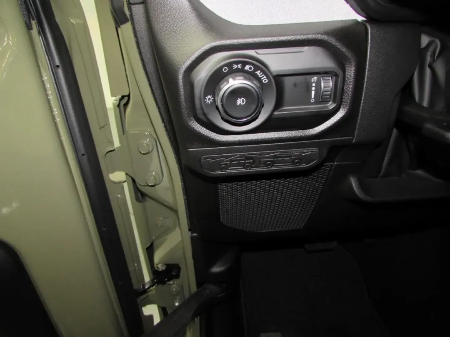 2026 /Black Jeep Wrangler Sport S (1C4PJXDG3TW) with an Other engine, located at 12830 Highway 21, De Soto, MO, 63020, (636) 337-7777, 38.153099, -90.573624 - **Explore Adventure with the 2026 Jeep Wrangler at Pettus CDJR DeSoto!**<br /> <br /> Are you ready to embark on your next adventure? Whether you're navigating city streets or tackling rugged trails, the 2026 Jeep Wrangler is the perfect companion for those who crave exploration and excitement. With - Photo#14