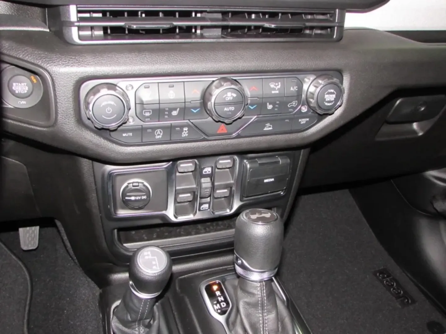 2026 /Black Jeep Wrangler Sport S (1C4PJXDG3TW) with an Other engine, located at 12830 Highway 21, De Soto, MO, 63020, (636) 337-7777, 38.153099, -90.573624 - **Explore Adventure with the 2026 Jeep Wrangler at Pettus CDJR DeSoto!**<br /> <br /> Are you ready to embark on your next adventure? Whether you're navigating city streets or tackling rugged trails, the 2026 Jeep Wrangler is the perfect companion for those who crave exploration and excitement. With - Photo#21