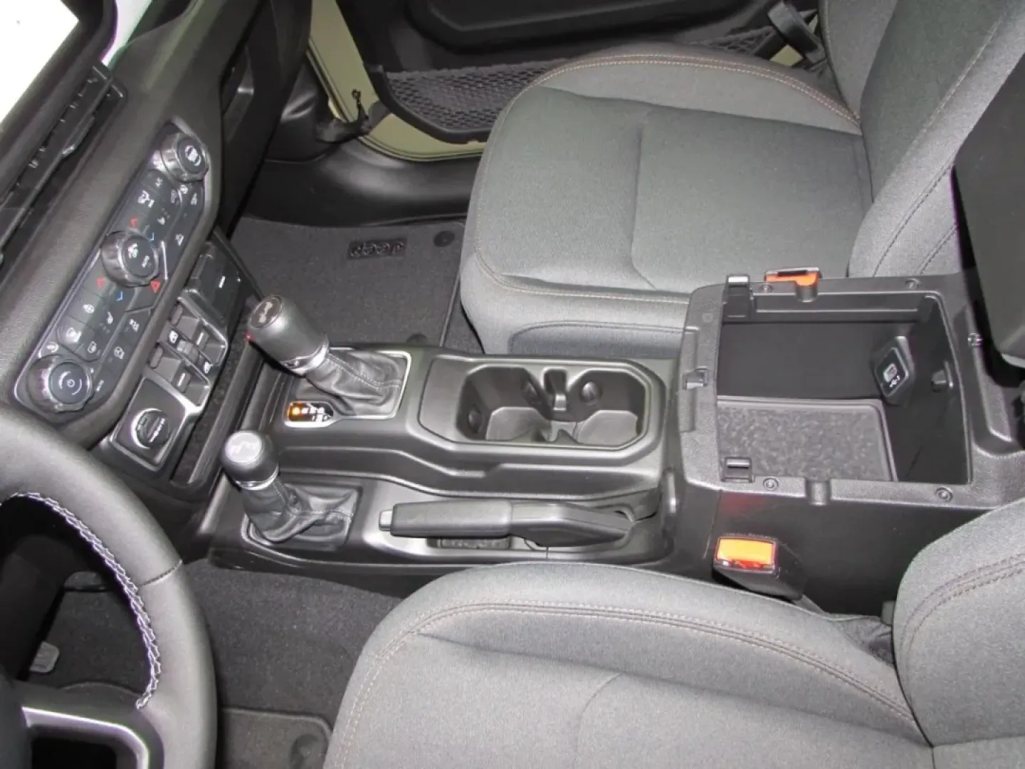 2026 /Black Jeep Wrangler Sport S (1C4PJXDG3TW) with an Other engine, located at 12830 Highway 21, De Soto, MO, 63020, (636) 337-7777, 38.153099, -90.573624 - **Explore Adventure with the 2026 Jeep Wrangler at Pettus CDJR DeSoto!**<br /> <br /> Are you ready to embark on your next adventure? Whether you're navigating city streets or tackling rugged trails, the 2026 Jeep Wrangler is the perfect companion for those who crave exploration and excitement. With - Photo#22