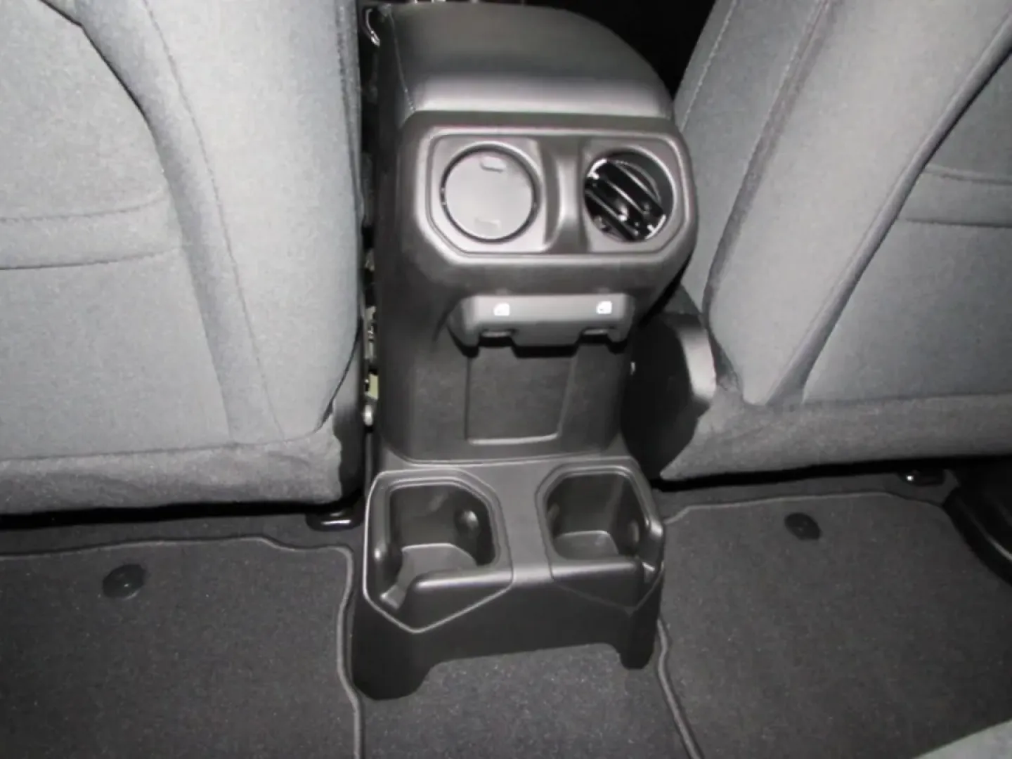 2026 /Black Jeep Wrangler Sport S (1C4PJXDG3TW) with an Other engine, located at 12830 Highway 21, De Soto, MO, 63020, (636) 337-7777, 38.153099, -90.573624 - **Explore Adventure with the 2026 Jeep Wrangler at Pettus CDJR DeSoto!**<br /> <br /> Are you ready to embark on your next adventure? Whether you're navigating city streets or tackling rugged trails, the 2026 Jeep Wrangler is the perfect companion for those who crave exploration and excitement. With - Photo#26