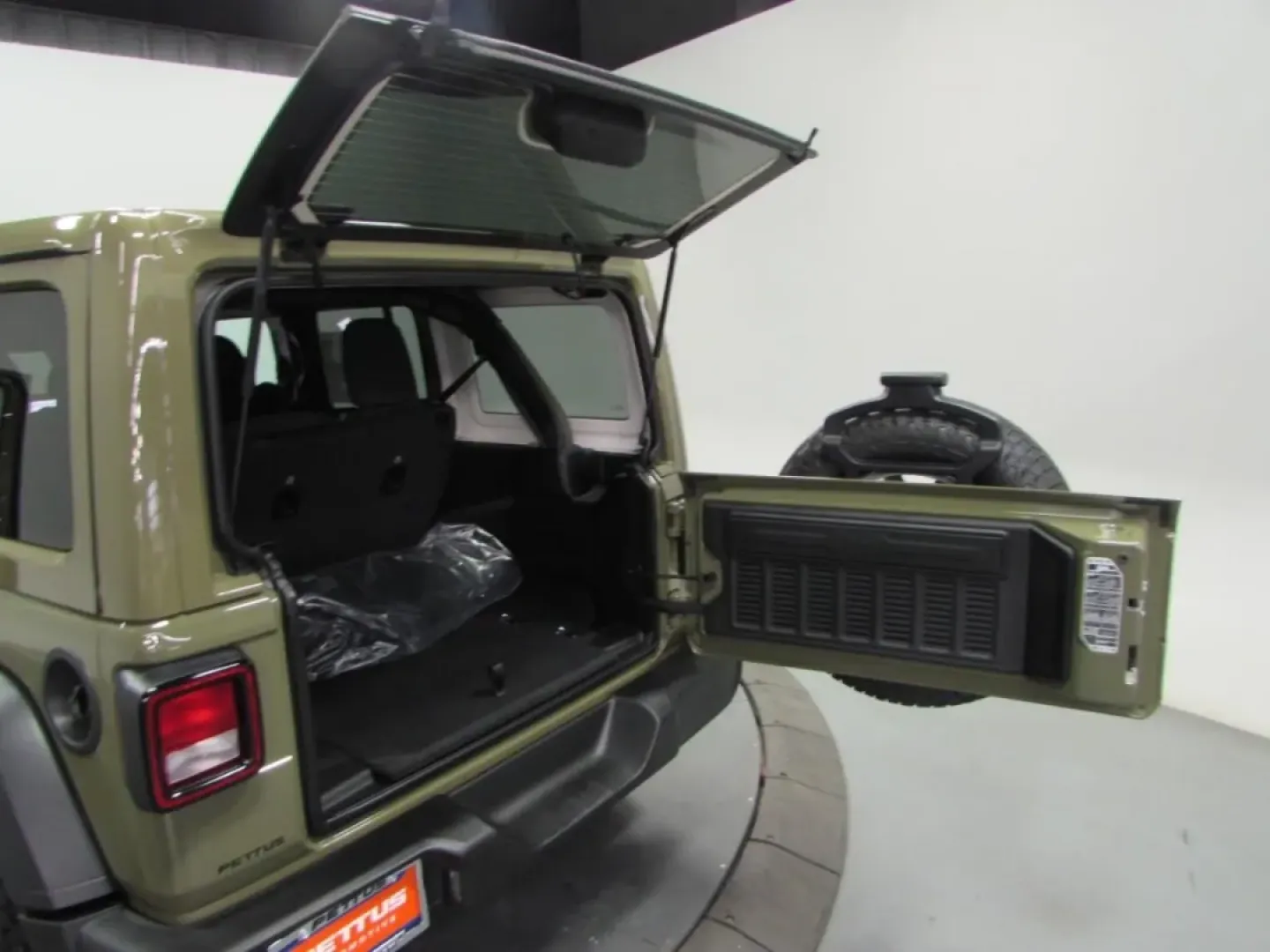 2026 /Black Jeep Wrangler Sport S (1C4PJXDG3TW) with an Other engine, located at 12830 Highway 21, De Soto, MO, 63020, (636) 337-7777, 38.153099, -90.573624 - **Explore Adventure with the 2026 Jeep Wrangler at Pettus CDJR DeSoto!**<br /> <br /> Are you ready to embark on your next adventure? Whether you're navigating city streets or tackling rugged trails, the 2026 Jeep Wrangler is the perfect companion for those who crave exploration and excitement. With - Photo#27