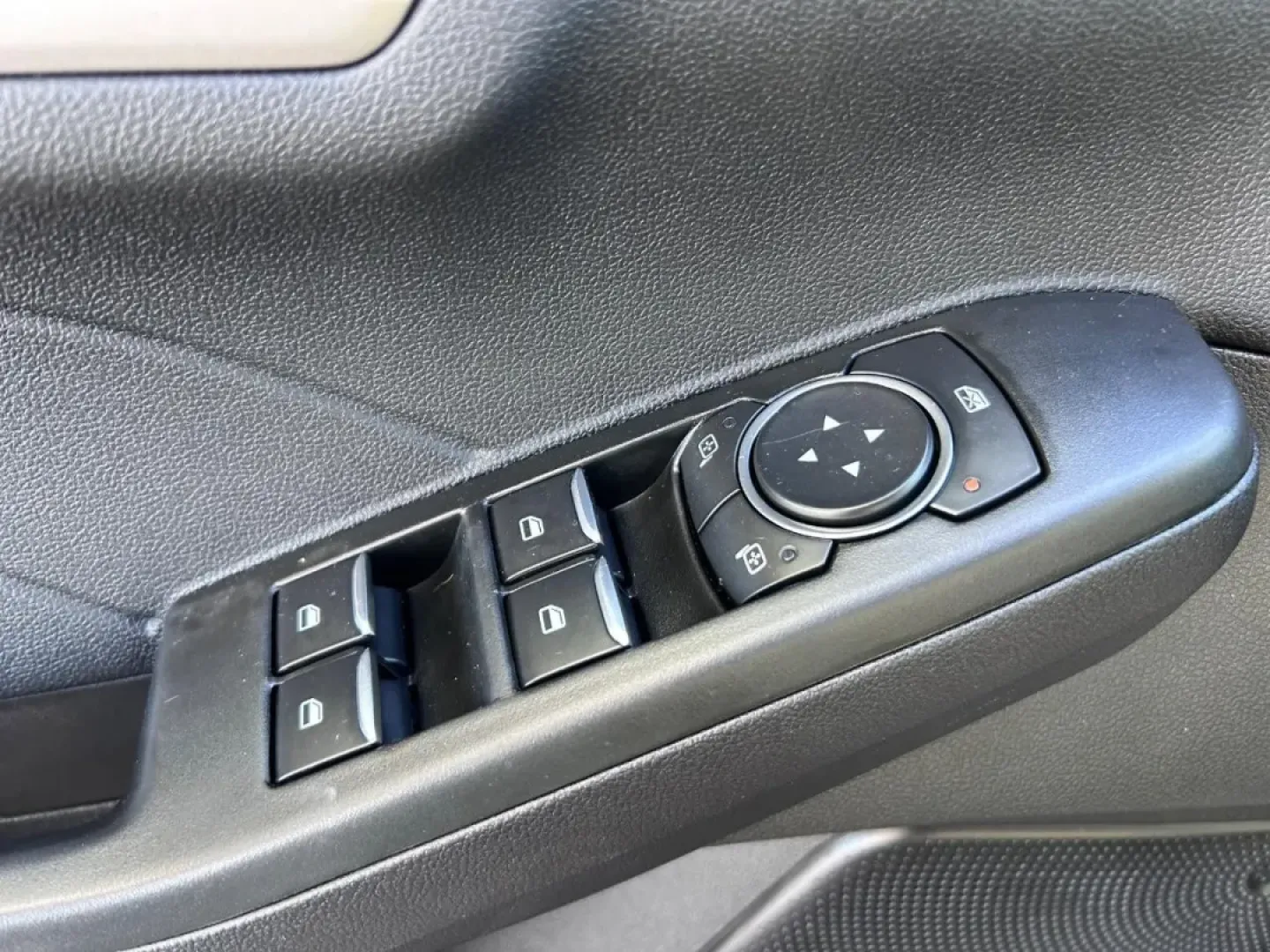 2022 /Dark Earth Gray Cloth Ford Escape SE (1FMCU9G63NU) with an 1.5L EcoBoost engine, Automatic transmission, located at 141 Commercial Dr, Fredericktown, MO, 63645, (573) 783-6432, 37.570087, -90.320648 - ### Discover Your Next Adventure with the 2022 Ford Escape SE at Pettus Ford Fredericktown!<br /> <br /> Are you searching for an SUV that seamlessly blends style, comfort, and performance? Look no further than the 2022 Ford Escape SE, now available at Pettus Ford Fredericktown. This versatile vehic - Photo#17