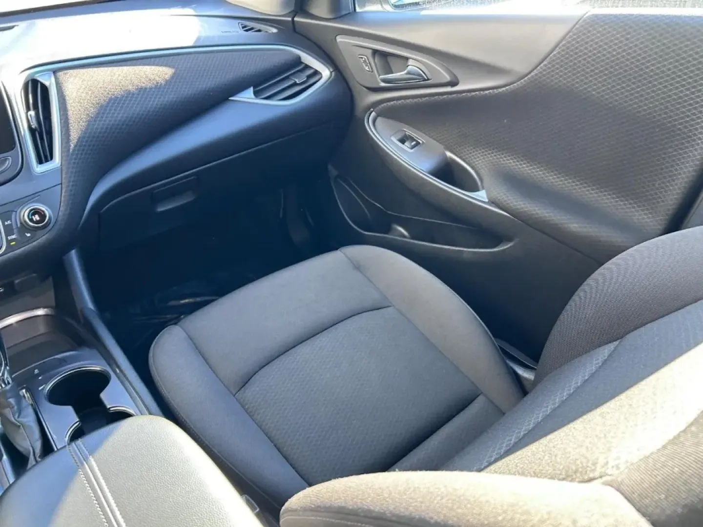 2023 /Jet Black Cloth Chevrolet Malibu LT 1LT (1G1ZD5ST9PF) with an 1.5L turbo DOHC 4-cylinder DI engine, Automatic transmission, located at 141 Commercial Dr, Fredericktown, MO, 63645, (573) 783-6432, 37.570087, -90.320648 - Are you searching for an affordable yet stylish vehicle that suits the demands of daily life? Look no further! The 2023 Chevrolet Malibu LT is the perfect blend of comfort, efficiency, and modern features, making it an ideal choice for budget-conscious buyers and families alike. Whether you're commu - Photo#16