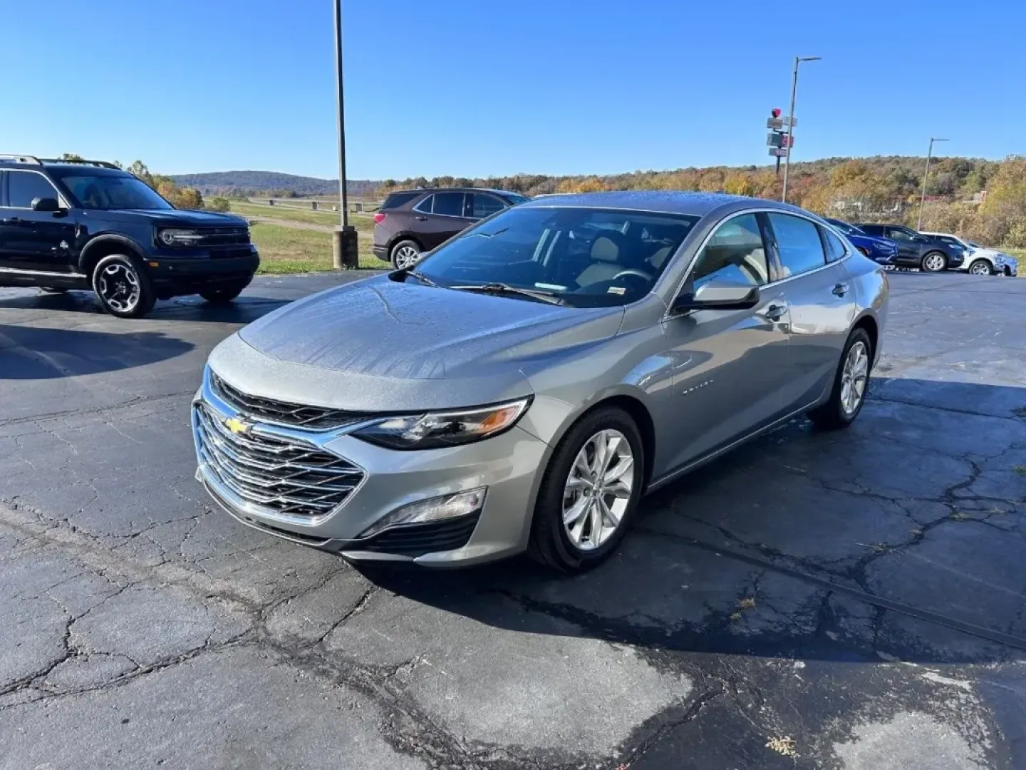 2023 /Jet Black Cloth Chevrolet Malibu LT 1LT (1G1ZD5ST9PF) with an 1.5L turbo DOHC 4-cylinder DI engine, Automatic transmission, located at 141 Commercial Dr, Fredericktown, MO, 63645, (573) 783-6432, 37.570087, -90.320648 - Are you searching for an affordable yet stylish vehicle that suits the demands of daily life? Look no further! The 2023 Chevrolet Malibu LT is the perfect blend of comfort, efficiency, and modern features, making it an ideal choice for budget-conscious buyers and families alike. Whether you're commu - Photo#6