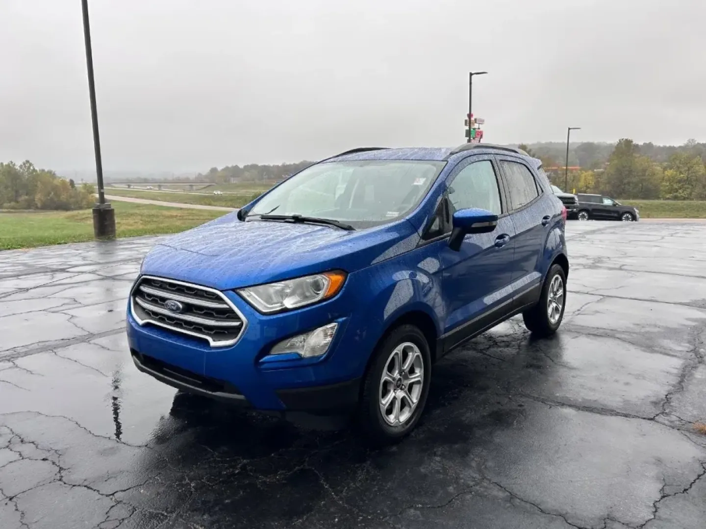 2021 /Ebony Black Cloth Ford EcoSport SE (MAJ3S2GE2MC) with an 1.0L EcoBoost engine, Automatic transmission, located at 141 Commercial Dr, Fredericktown, MO, 63645, (573) 783-6432, 37.570087, -90.320648 - Discover the perfect blend of style, efficiency, and versatility with the 2021 Ford EcoSport SE, now available at Pettus Ford Fredericktown. Whether you are commuting to work, shuttling kids to school, or embarking on weekend adventures, this compact SUV is designed to elevate your lifestyle. Locate - Photo#6