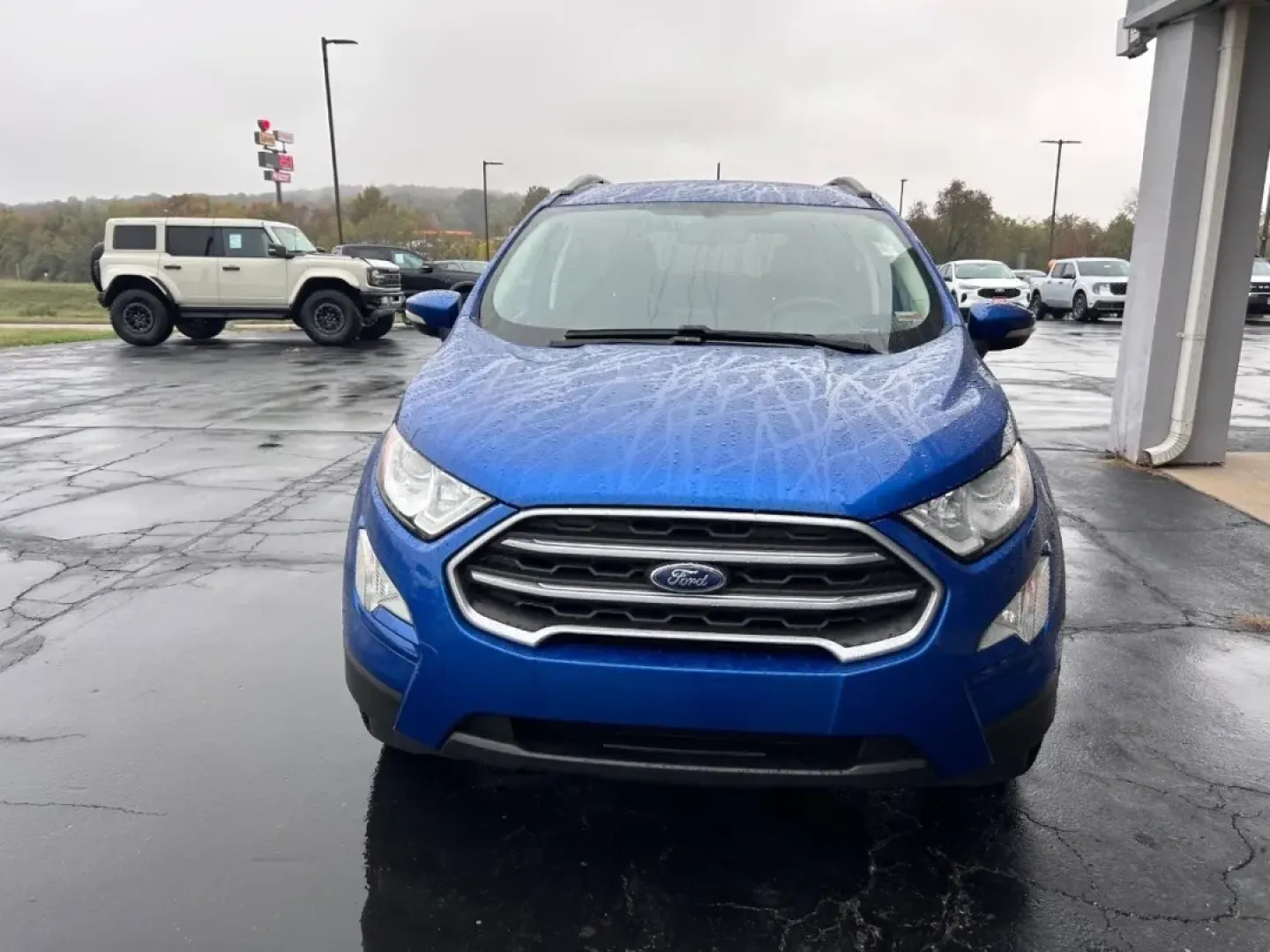 2021 /Ebony Black Cloth Ford EcoSport SE (MAJ3S2GE2MC) with an 1.0L EcoBoost engine, Automatic transmission, located at 141 Commercial Dr, Fredericktown, MO, 63645, (573) 783-6432, 37.570087, -90.320648 - Discover the perfect blend of style, efficiency, and versatility with the 2021 Ford EcoSport SE, now available at Pettus Ford Fredericktown. Whether you are commuting to work, shuttling kids to school, or embarking on weekend adventures, this compact SUV is designed to elevate your lifestyle. Locate - Photo#7