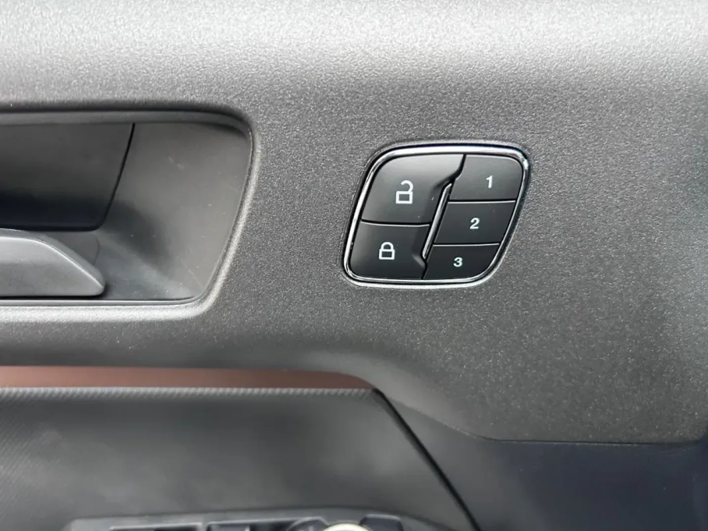 2025 /Ebony/Roast Leather Trimmed Ford Bronco Sport Outer Banks (3FMCR9CN5SR) with an 1.5L EcoBoost engine, Automatic transmission, located at 141 Commercial Dr, Fredericktown, MO, 63645, (573) 783-6432, 37.570087, -90.320648 - **Adventure Awaits with the 2025 Ford Bronco Sport Outer Banks Your Perfect Companion for Every Journey!**<br /> <br /> Are you ready to elevate your lifestyle with a vehicle that seamlessly blends rugged capability with modern comfort? Look no further than the stunning 2025 Ford Bronco Sport Outer - Photo#19