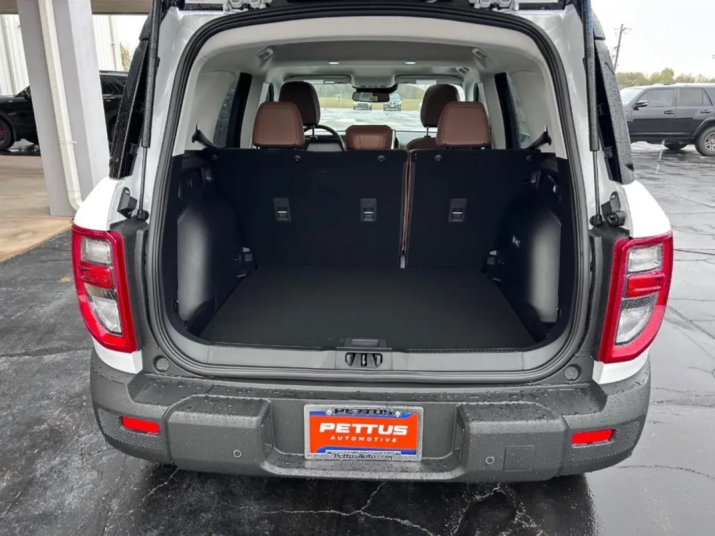 2025 /Ebony/Roast Leather Trimmed Ford Bronco Sport Outer Banks (3FMCR9CN5SR) with an 1.5L EcoBoost engine, Automatic transmission, located at 141 Commercial Dr, Fredericktown, MO, 63645, (573) 783-6432, 37.570087, -90.320648 - **Adventure Awaits with the 2025 Ford Bronco Sport Outer Banks Your Perfect Companion for Every Journey!**<br /> <br /> Are you ready to elevate your lifestyle with a vehicle that seamlessly blends rugged capability with modern comfort? Look no further than the stunning 2025 Ford Bronco Sport Outer - Photo#4