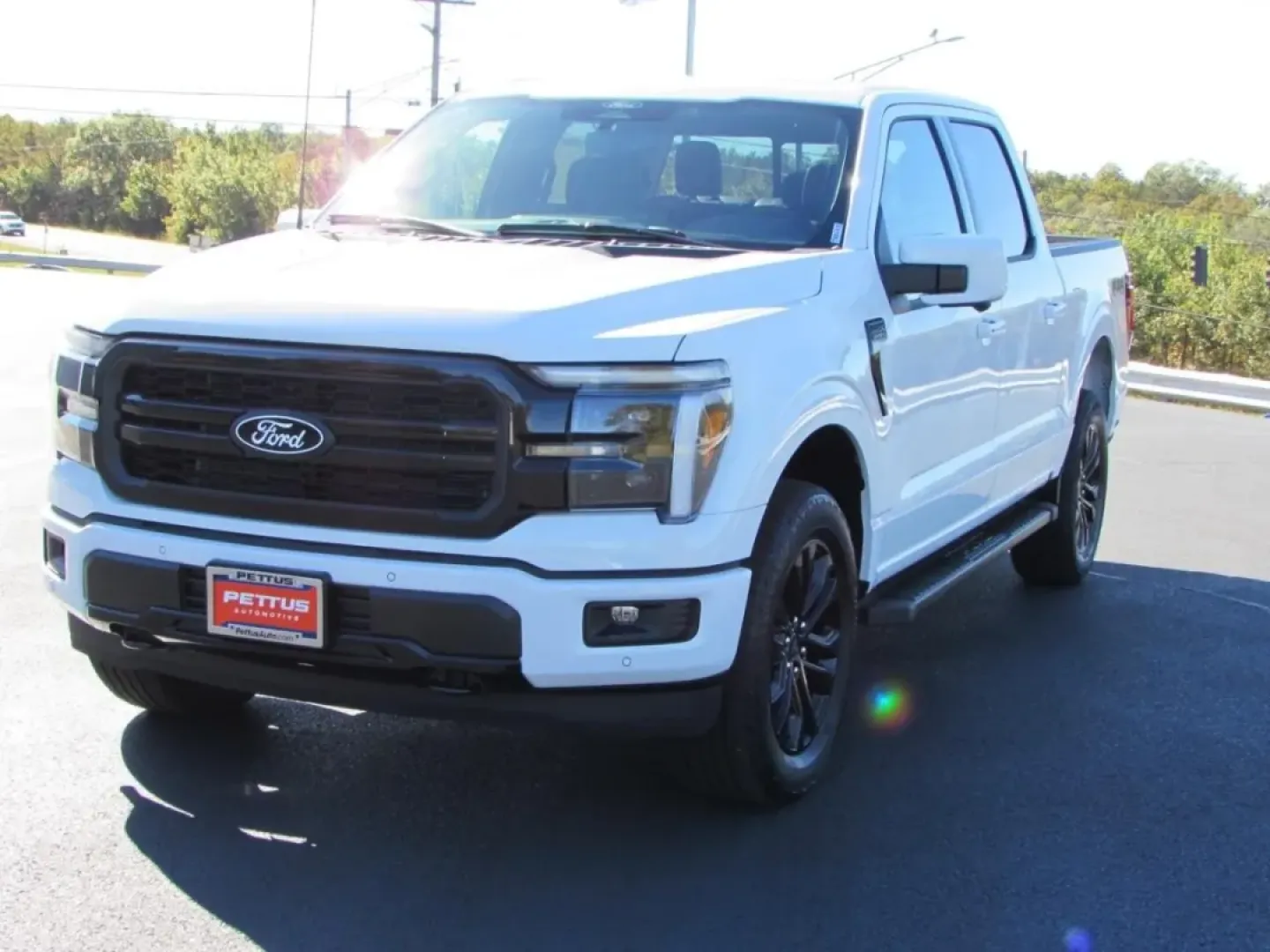 2025 /Black Medium Dark Slate Ford F-150 Lariat (1FTFW5L52SK) with an 5.0L V8 engine, located at 12836 Highway 21, De Soto, MO, 63020, (636) 337-7777, 38.151867, -90.575615 - Are you ready to elevate your adventure game? Whether you're hauling gear for a weekend camping trip or navigating your daily commute, the 2025 Ford F-150 LARIAT is the truck that seamlessly fits into your lifestyle. With its powerful 5.0L V8 engine and robust four-wheel-drive capability, this vehic - Photo#2