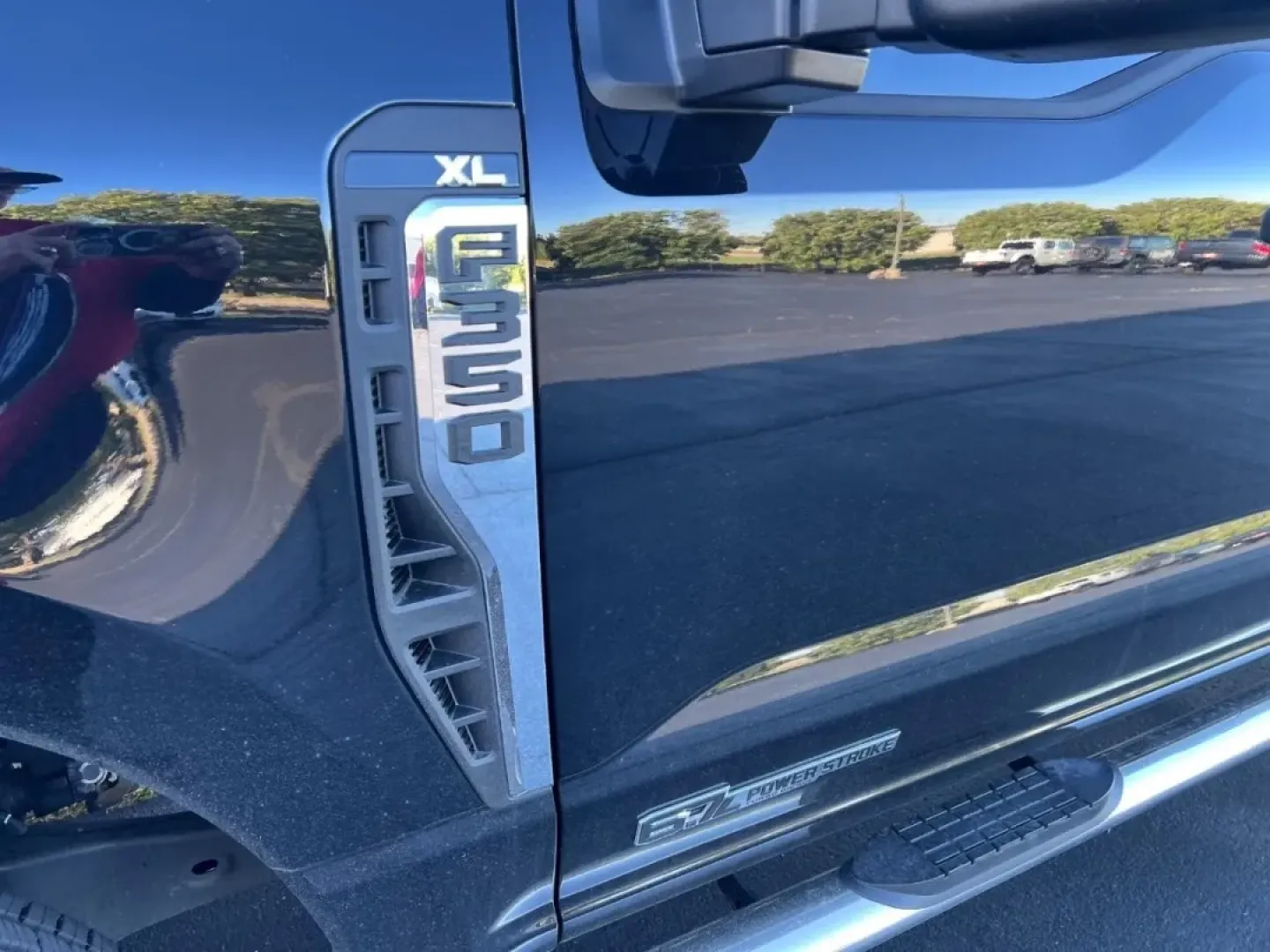 2025 /Medium Dark Slate Cloth Ford F-350SD XL DRW (1FT8W3DT2SE) with an 6.7L engine, located at 970 Woodlawn Dr., Farmington, MO, 63640, (573) 431-7800, 37.825642, -90.468674 - **Unleash Your Adventures with the 2025 Ford Super Duty F-350 DRW!**<br /> <br /> If you're looking for a truck that can handle everything from weekend adventures to challenging workdays, the 2025 Ford Super Duty F-350 DRW is your ultimate partner. This powerhouse truck, boasting a robust 6.7L diese - Photo#2