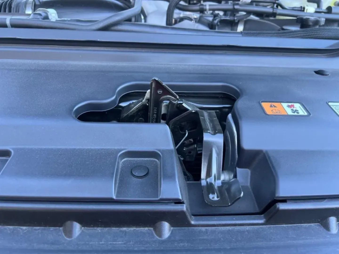 2025 /Medium Dark Slate Cloth Ford F-350SD XL DRW (1FT8W3DT2SE) with an 6.7L engine, located at 970 Woodlawn Dr., Farmington, MO, 63640, (573) 431-7800, 37.825642, -90.468674 - **Unleash Your Adventures with the 2025 Ford Super Duty F-350 DRW!**<br /> <br /> If you're looking for a truck that can handle everything from weekend adventures to challenging workdays, the 2025 Ford Super Duty F-350 DRW is your ultimate partner. This powerhouse truck, boasting a robust 6.7L diese - Photo#35