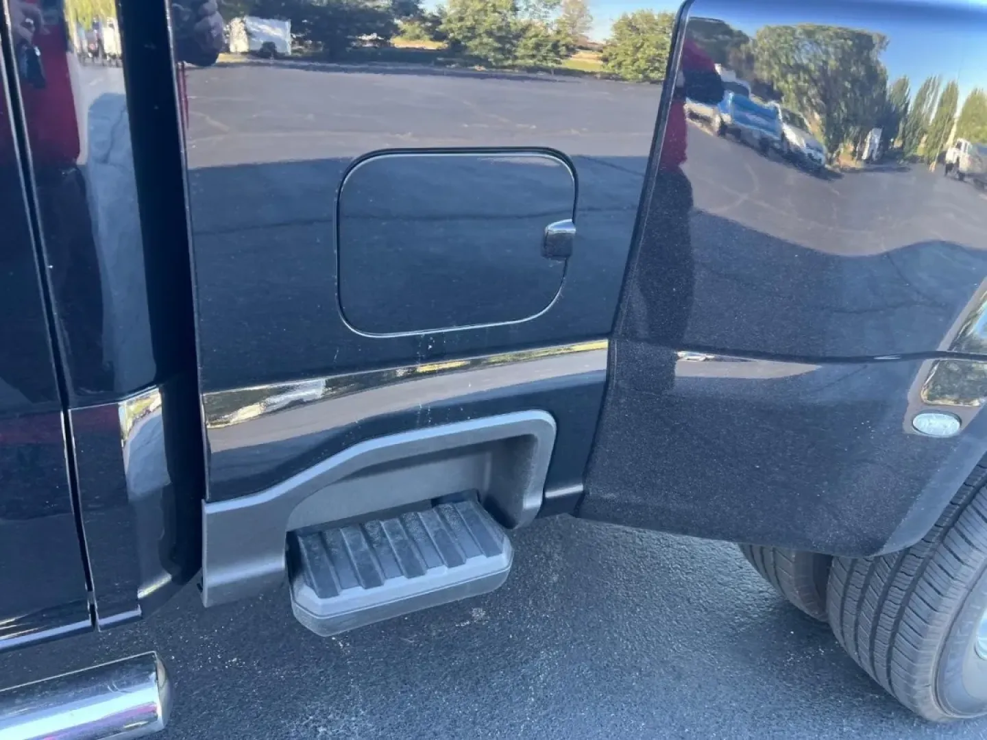 2025 /Medium Dark Slate Cloth Ford F-350SD XL DRW (1FT8W3DT2SE) with an 6.7L engine, located at 970 Woodlawn Dr., Farmington, MO, 63640, (573) 431-7800, 37.825642, -90.468674 - **Unleash Your Adventures with the 2025 Ford Super Duty F-350 DRW!**<br /> <br /> If you're looking for a truck that can handle everything from weekend adventures to challenging workdays, the 2025 Ford Super Duty F-350 DRW is your ultimate partner. This powerhouse truck, boasting a robust 6.7L diese - Photo#3