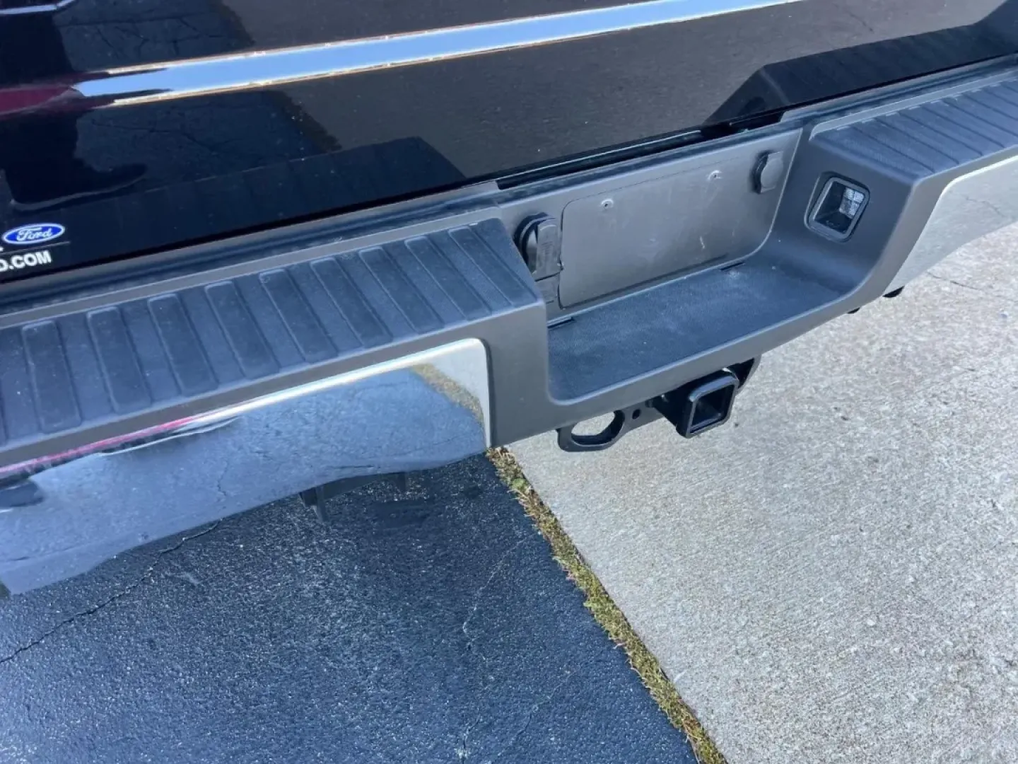 2025 /Medium Dark Slate Cloth Ford F-350SD XL DRW (1FT8W3DT2SE) with an 6.7L engine, located at 970 Woodlawn Dr., Farmington, MO, 63640, (573) 431-7800, 37.825642, -90.468674 - **Unleash Your Adventures with the 2025 Ford Super Duty F-350 DRW!**<br /> <br /> If you're looking for a truck that can handle everything from weekend adventures to challenging workdays, the 2025 Ford Super Duty F-350 DRW is your ultimate partner. This powerhouse truck, boasting a robust 6.7L diese - Photo#6