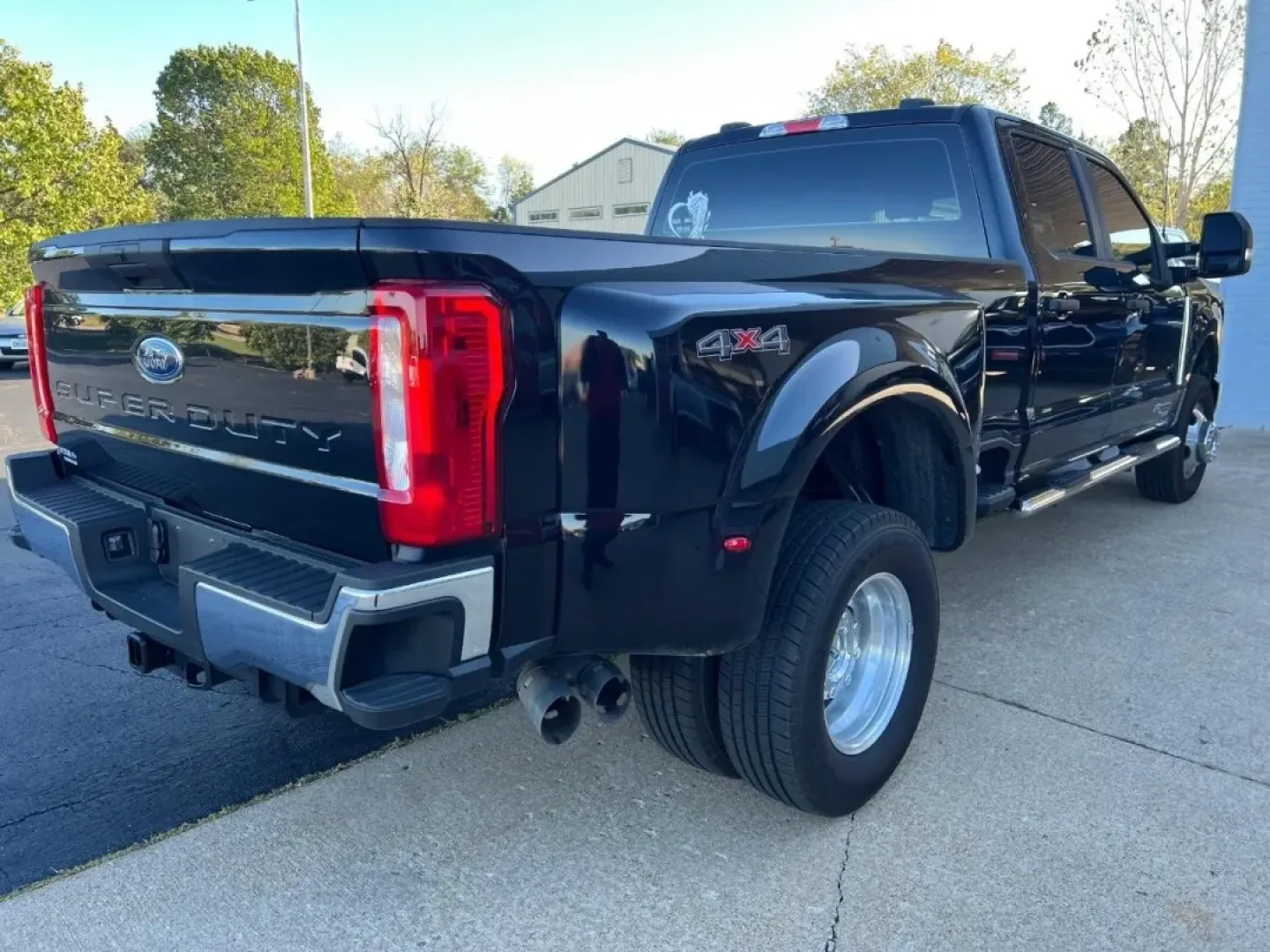 2025 /Medium Dark Slate Cloth Ford F-350SD XL DRW (1FT8W3DT2SE) with an 6.7L engine, located at 970 Woodlawn Dr., Farmington, MO, 63640, (573) 431-7800, 37.825642, -90.468674 - **Unleash Your Adventures with the 2025 Ford Super Duty F-350 DRW!**<br /> <br /> If you're looking for a truck that can handle everything from weekend adventures to challenging workdays, the 2025 Ford Super Duty F-350 DRW is your ultimate partner. This powerhouse truck, boasting a robust 6.7L diese - Photo#8