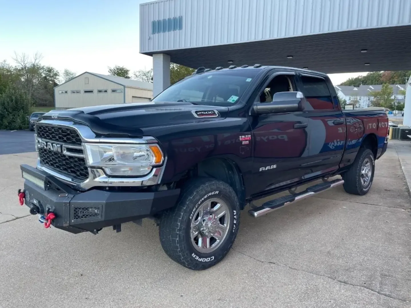 2020 Ram 2500 Tradesman (3C6UR5CJ5LG) with an 6.4L engine, located at 970 Woodlawn Dr., Farmington, MO, 63640, (573) 431-7800, 37.825642, -90.468674 - ### Your Next Adventure Awaits: 2020 Ram 2500 4WD Tradesman Crew Cab at Pettus CDJR Farmington<br /> <br /> Are you ready to upgrade your driving experience and tackle any job or adventure life throws your way? Look no further than this impressive **2020 Ram 2500 4WD Tradesman Crew Cab** available n - Photo#2