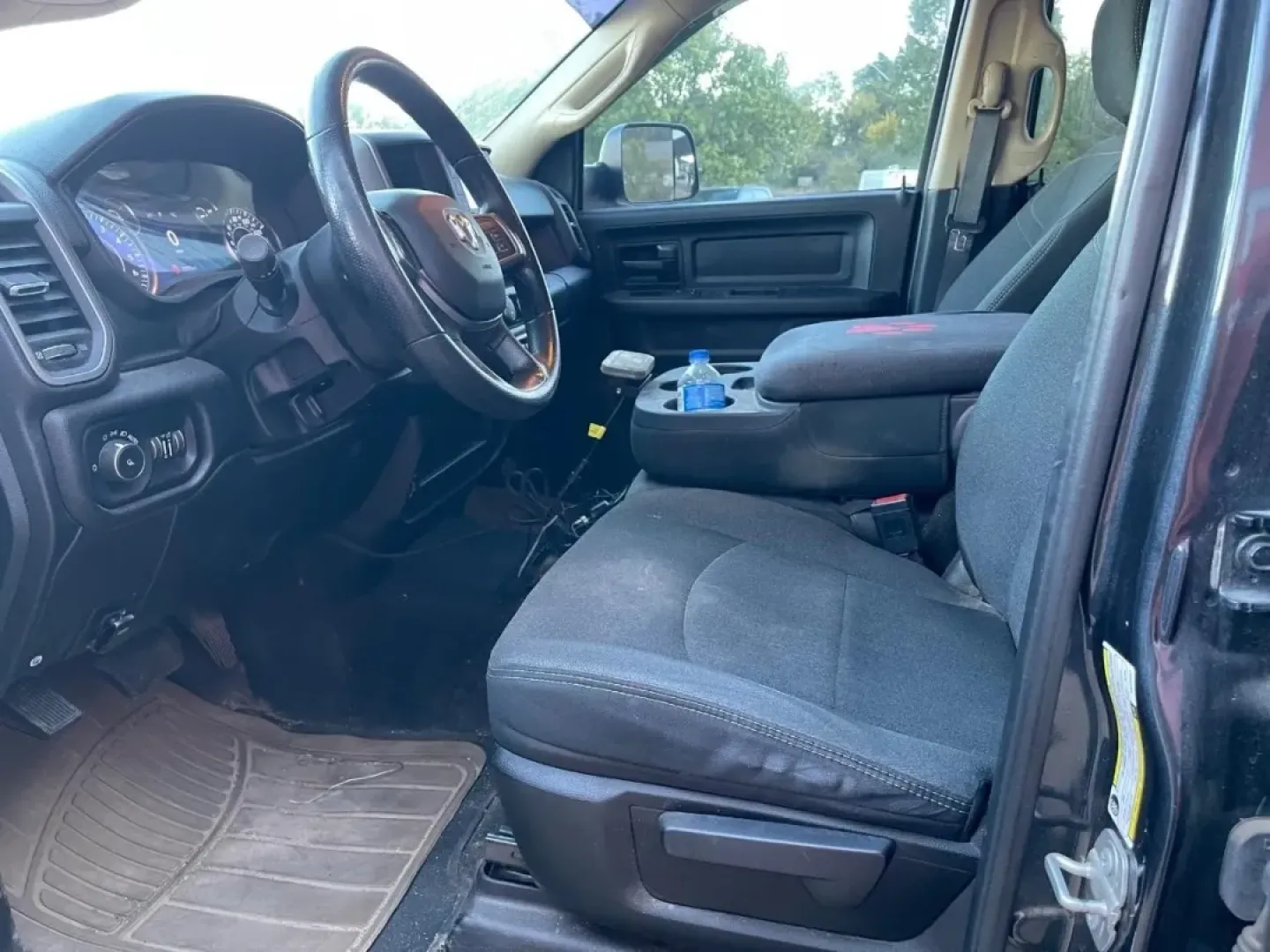 2020 Ram 2500 Tradesman (3C6UR5CJ5LG) with an 6.4L engine, located at 970 Woodlawn Dr., Farmington, MO, 63640, (573) 431-7800, 37.825642, -90.468674 - ### Your Next Adventure Awaits: 2020 Ram 2500 4WD Tradesman Crew Cab at Pettus CDJR Farmington<br /> <br /> Are you ready to upgrade your driving experience and tackle any job or adventure life throws your way? Look no further than this impressive **2020 Ram 2500 4WD Tradesman Crew Cab** available n - Photo#7