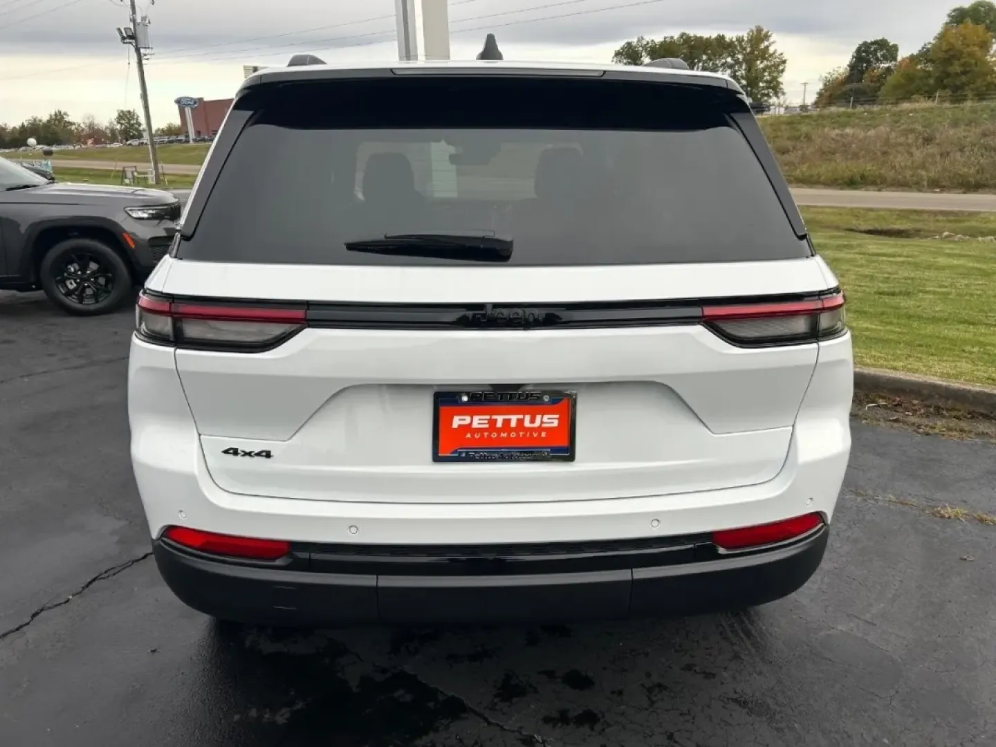2025 Jeep Grand Cherokee Altitude X (1C4RJHAG0S8) with an 3.6L V6 24V VVT UPG I engine, Automatic transmission, located at 970 Woodlawn Dr., Farmington, MO, 63640, (573) 431-7800, 37.825642, -90.468674 - **Unleash Your Adventures with the 2025 Jeep Grand Cherokee!**<br /> <br /> Are you ready to elevate your lifestyle with a vehicle that seamlessly blends comfort, capability, and style? The 2025 Jeep Grand Cherokee is designed for those who embrace adventure, whether you're navigating the urban land - Photo#3