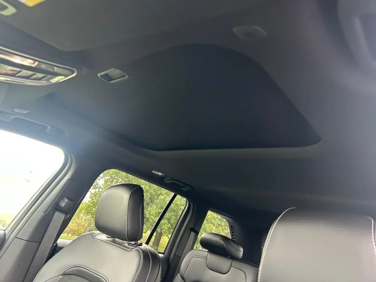 2025 Jeep Grand Cherokee Altitude X (1C4RJHAG0S8) with an 3.6L V6 24V VVT UPG I engine, Automatic transmission, located at 970 Woodlawn Dr., Farmington, MO, 63640, (573) 431-7800, 37.825642, -90.468674 - **Unleash Your Adventures with the 2025 Jeep Grand Cherokee!**<br /> <br /> Are you ready to elevate your lifestyle with a vehicle that seamlessly blends comfort, capability, and style? The 2025 Jeep Grand Cherokee is designed for those who embrace adventure, whether you're navigating the urban land - Photo#10