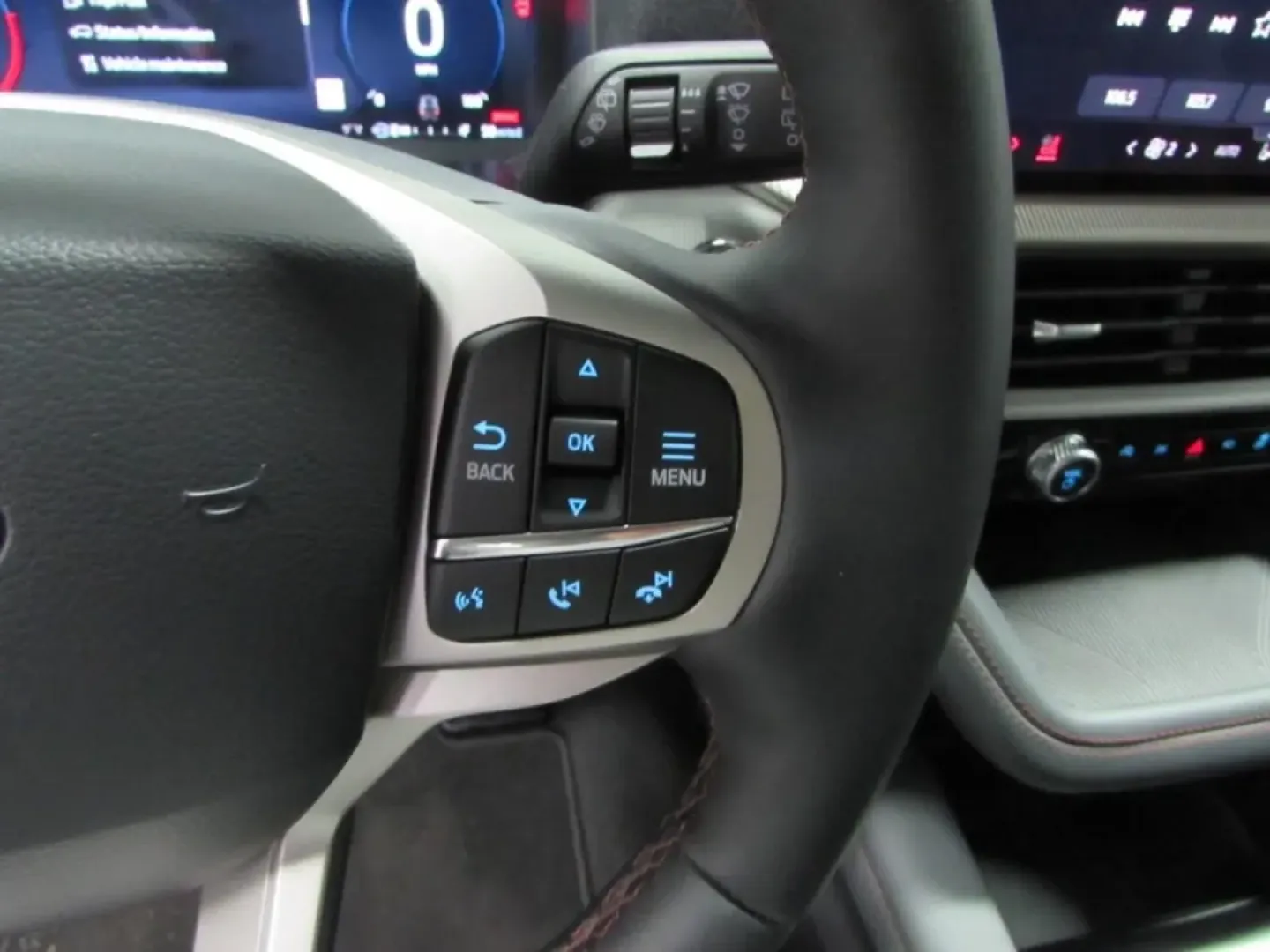 2026 /Dark Space Gray Ford Explorer Active (1FMUK8DH9TG) with an 2.3L EcoBoost I-4 engine, Automatic transmission, located at 12836 Highway 21, De Soto, MO, 63020, (636) 337-7777, 38.151867, -90.575615 - Are you ready to embark on your next adventure? Whether it's a weekend getaway with friends, a family road trip, or daily commutes through De Soto and beyond, the 2026 Ford Explorer Active is designed to elevate every journey. With its striking Carb Gray exterior and versatile four-wheel-drive capab - Photo#16