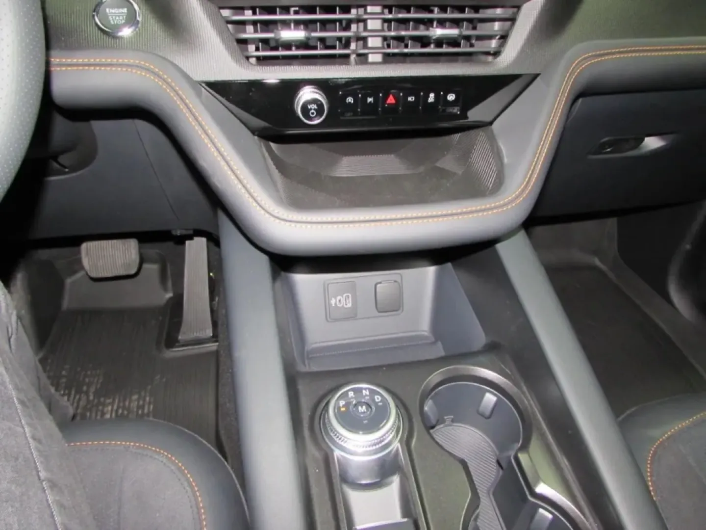 2026 /Onyx Ford Explorer (1FMWK8JC7TG) with an 3.0L V6 engine, Automatic transmission, located at 12836 Highway 21, De Soto, MO, 63020, (636) 337-7777, 38.151867, -90.575615 - **Adventure Awaits with the 2026 Ford Explorer Tremor Your Gateway to Exploration!** <br /> <br /> Are you ready to elevate your lifestyle with a vehicle that seamlessly blends power, versatility, and cutting-edge technology? Look no further than the stunning 2026 Ford Explorer Tremor, available n - Photo#11