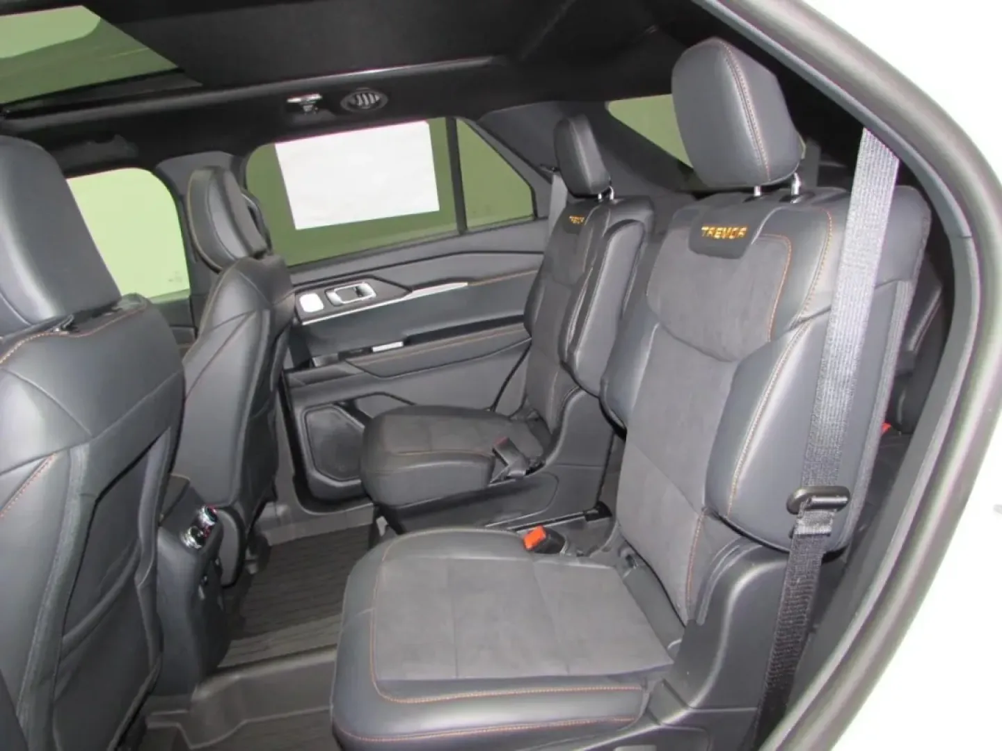 2026 /Onyx Ford Explorer (1FMWK8JC7TG) with an 3.0L V6 engine, Automatic transmission, located at 12836 Highway 21, De Soto, MO, 63020, (636) 337-7777, 38.151867, -90.575615 - **Adventure Awaits with the 2026 Ford Explorer Tremor Your Gateway to Exploration!** <br /> <br /> Are you ready to elevate your lifestyle with a vehicle that seamlessly blends power, versatility, and cutting-edge technology? Look no further than the stunning 2026 Ford Explorer Tremor, available n - Photo#15