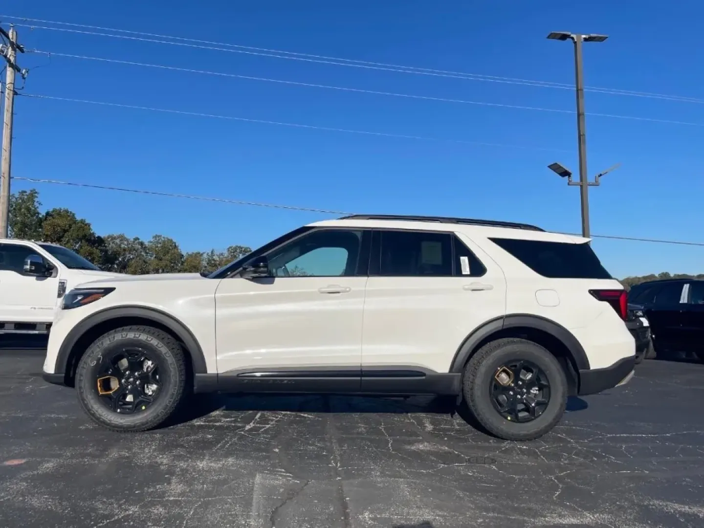 2026 /Onyx Ford Explorer (1FMWK8JC7TG) with an 3.0L V6 engine, Automatic transmission, located at 12836 Highway 21, De Soto, MO, 63020, (636) 337-7777, 38.151867, -90.575615 - **Adventure Awaits with the 2026 Ford Explorer Tremor Your Gateway to Exploration!** <br /> <br /> Are you ready to elevate your lifestyle with a vehicle that seamlessly blends power, versatility, and cutting-edge technology? Look no further than the stunning 2026 Ford Explorer Tremor, available n - Photo#28