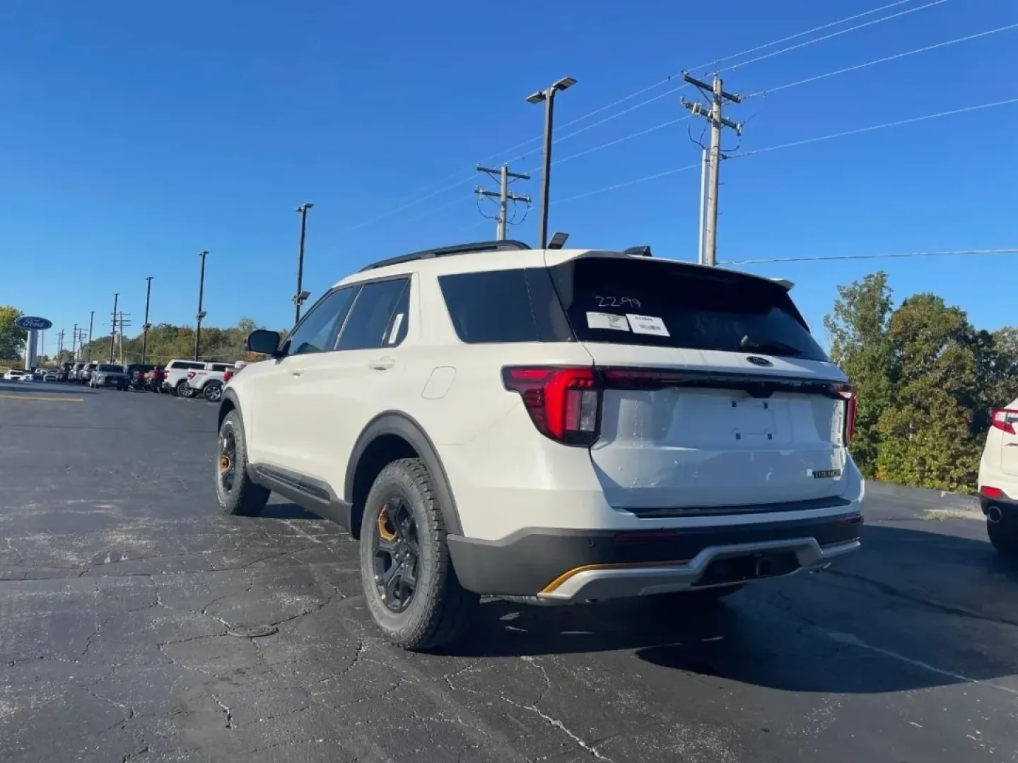 2026 /Onyx Ford Explorer (1FMWK8JC7TG) with an 3.0L V6 engine, Automatic transmission, located at 12836 Highway 21, De Soto, MO, 63020, (636) 337-7777, 38.151867, -90.575615 - **Adventure Awaits with the 2026 Ford Explorer Tremor Your Gateway to Exploration!** <br /> <br /> Are you ready to elevate your lifestyle with a vehicle that seamlessly blends power, versatility, and cutting-edge technology? Look no further than the stunning 2026 Ford Explorer Tremor, available n - Photo#29