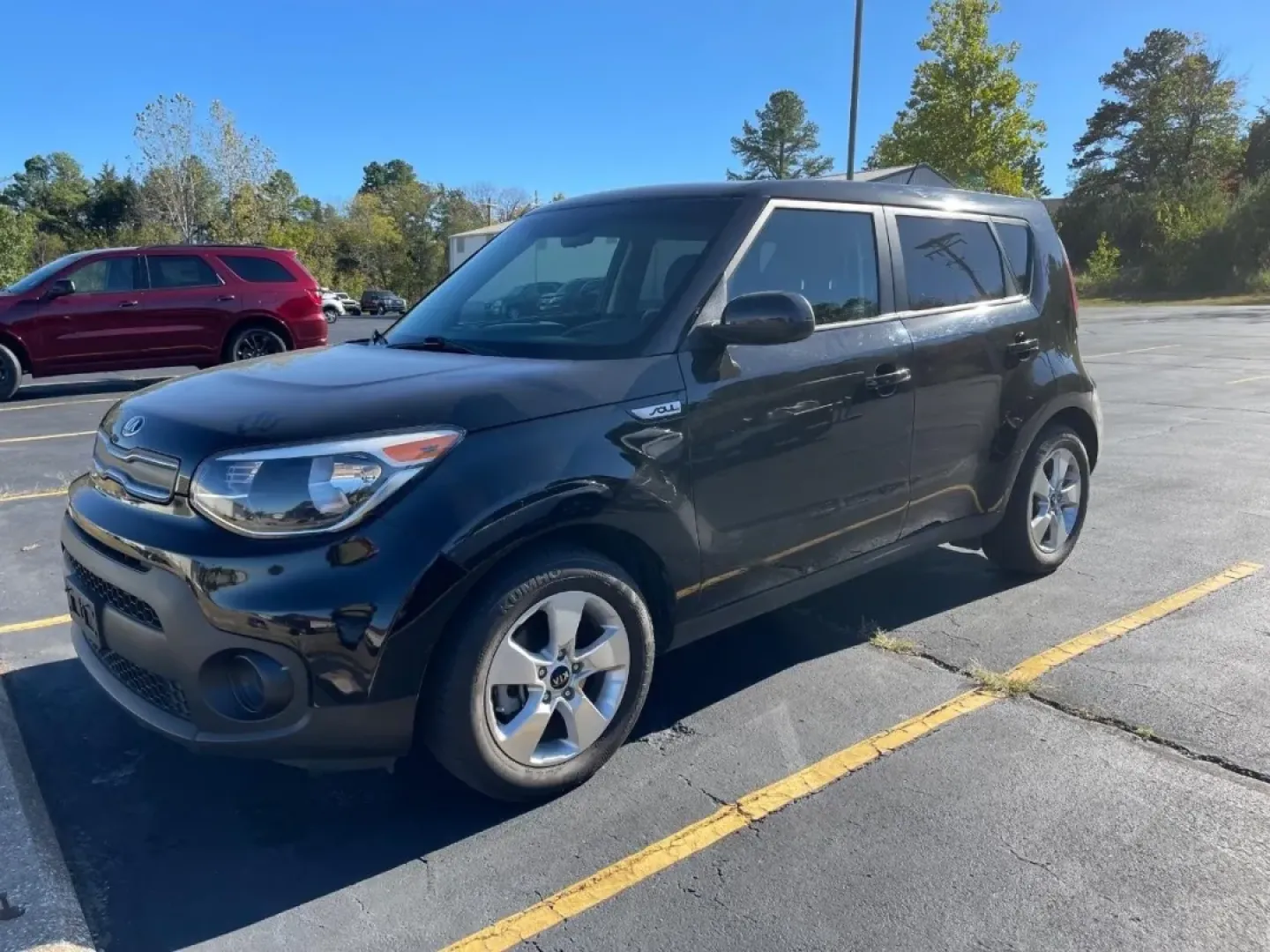2019 Kia Soul Base (KNDJN2A27K7) with an 1.6L GDI DOHC Dual CVVT I4 engine, Automatic transmission, located at 970 Woodlawn Dr., Farmington, MO, 63640, (573) 431-7800, 37.825642, -90.468674 - ### Discover Your Next Adventure with the 2019 Kia Soul at Pettus CDJR Farmington!<br /> <br /> Are you looking for the perfect vehicle to support your busy lifestyle? Whether you're a commuter needing reliability, a growing family in search of spaciousness, or an adventure seeker eager to explore n - Photo#1