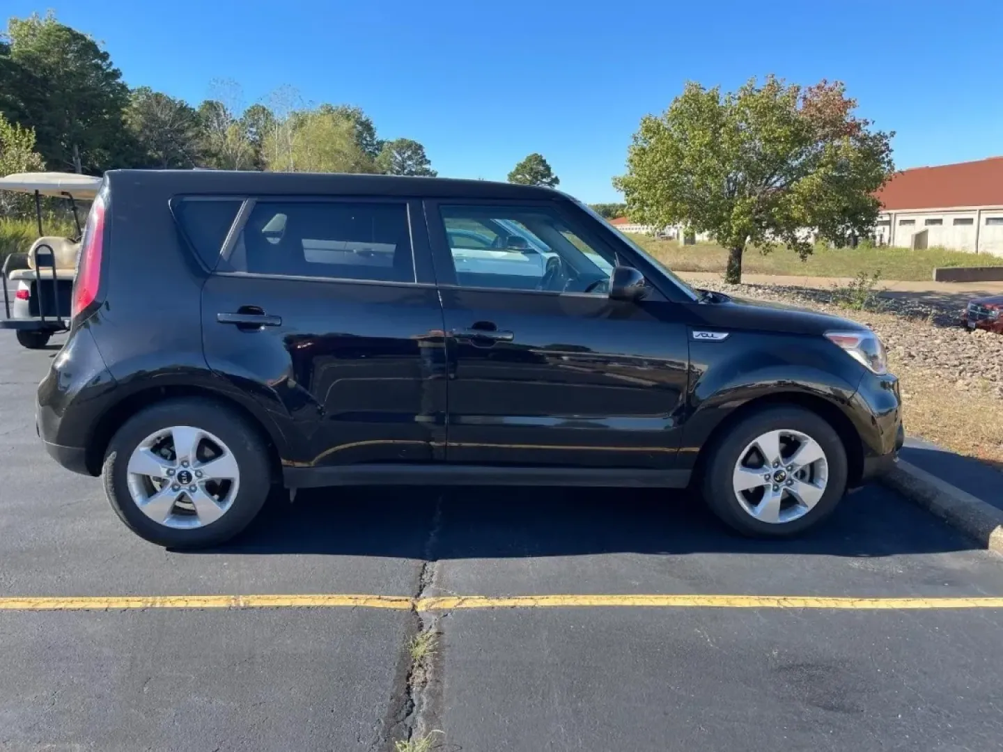 2019 Kia Soul Base (KNDJN2A27K7) with an 1.6L GDI DOHC Dual CVVT I4 engine, Automatic transmission, located at 970 Woodlawn Dr., Farmington, MO, 63640, (573) 431-7800, 37.825642, -90.468674 - ### Discover Your Next Adventure with the 2019 Kia Soul at Pettus CDJR Farmington!<br /> <br /> Are you looking for the perfect vehicle to support your busy lifestyle? Whether you're a commuter needing reliability, a growing family in search of spaciousness, or an adventure seeker eager to explore n - Photo#5