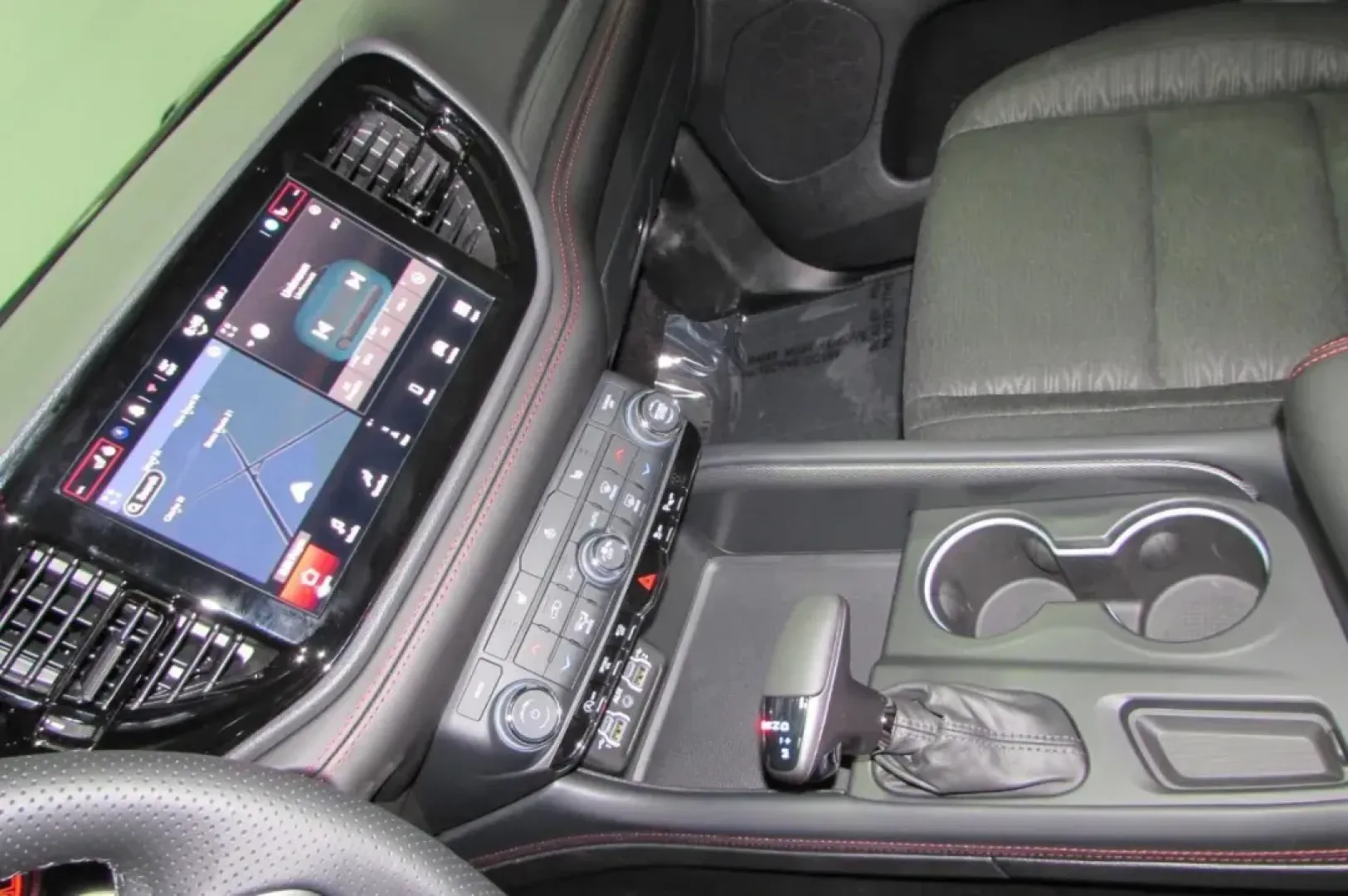 2025 Dodge Durango GT (1C4RDJDG2SC) with an Other engine, Automatic transmission, located at 12830 Highway 21, De Soto, MO, 63020, (636) 337-7777, 38.153099, -90.573624 - ### Experience Adventure with the 2025 Dodge Durango GT at Pettus CDJR DeSoto!<br /> <br /> Are you ready to elevate your family road trips and weekend adventures? Look no further than the stunning 2025 Dodge Durango GT, now available at Pettus CDJR DeSoto! This exceptional SUV is not just a vehicle - Photo#18