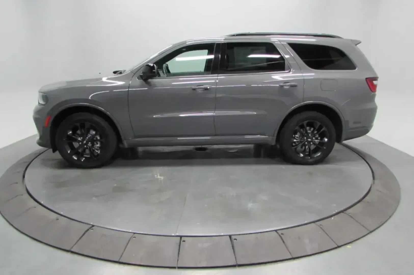 2025 Dodge Durango GT (1C4RDJDG2SC) with an Other engine, Automatic transmission, located at 12830 Highway 21, De Soto, MO, 63020, (636) 337-7777, 38.153099, -90.573624 - ### Experience Adventure with the 2025 Dodge Durango GT at Pettus CDJR DeSoto!<br /> <br /> Are you ready to elevate your family road trips and weekend adventures? Look no further than the stunning 2025 Dodge Durango GT, now available at Pettus CDJR DeSoto! This exceptional SUV is not just a vehicle - Photo#3