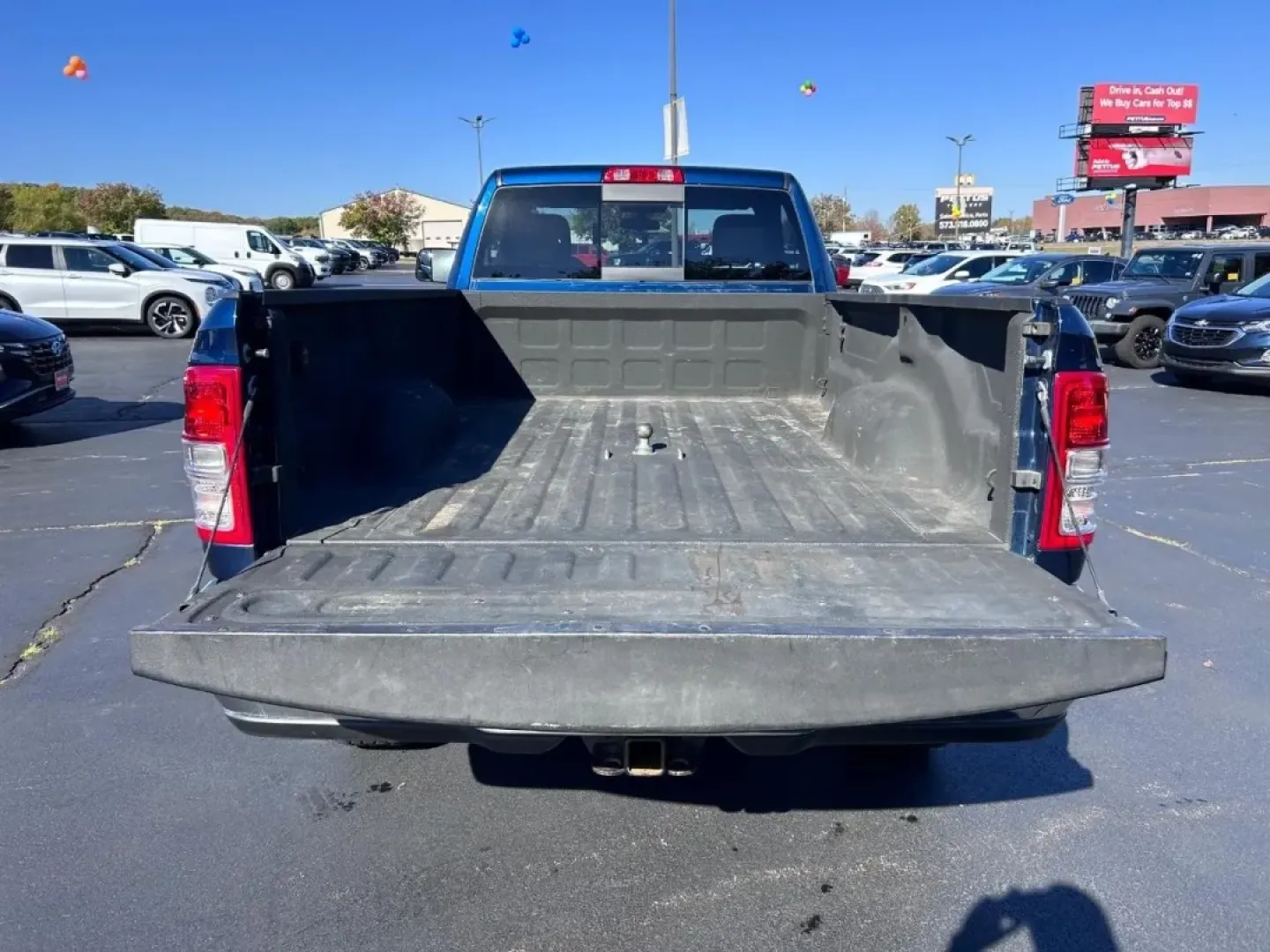 2022 /Diesel Gray/Black Cloth Ram 3500 Tradesman (3C63R3AL6NG) with an Straight 6 Turbocharged Diesel engine, located at 970 Woodlawn Dr., Farmington, MO, 63640, (573) 431-7800, 37.825642, -90.468674 - Unleash your adventurous spirit with the 2022 Ram 3500 Tradesman, an exceptional truck that effortlessly combines power, utility, and unmatched comfort. Whether you're tackling tough jobs on the construction site, cruising through the scenic roads of Farmington, MO, or embarking on weekend getaways, - Photo#4