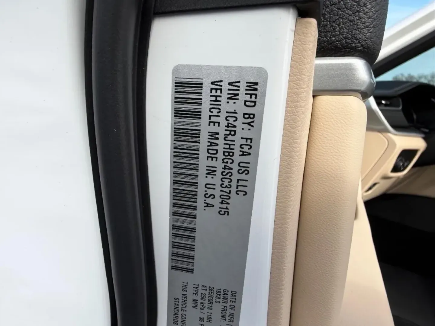 2025 /Wicker Beige/Black Leather Jeep Grand Cherokee Limited (1C4RJHBG4SC) with an 3.6L V6 24V VVT UPG I engine, located at 970 Woodlawn Dr., Farmington, MO, 63640, (573) 431-7800, 37.825642, -90.468674 - **Elevate Your Adventures with the 2025 Jeep Grand Cherokee Limited!** <br /> <br /> Are you ready to embark on your next adventure with family or friends? Whether you're tackling weekend getaways, navigating through city commutes, or exploring off-road trails, the 2025 Jeep Grand Cherokee Limited i - Photo#24