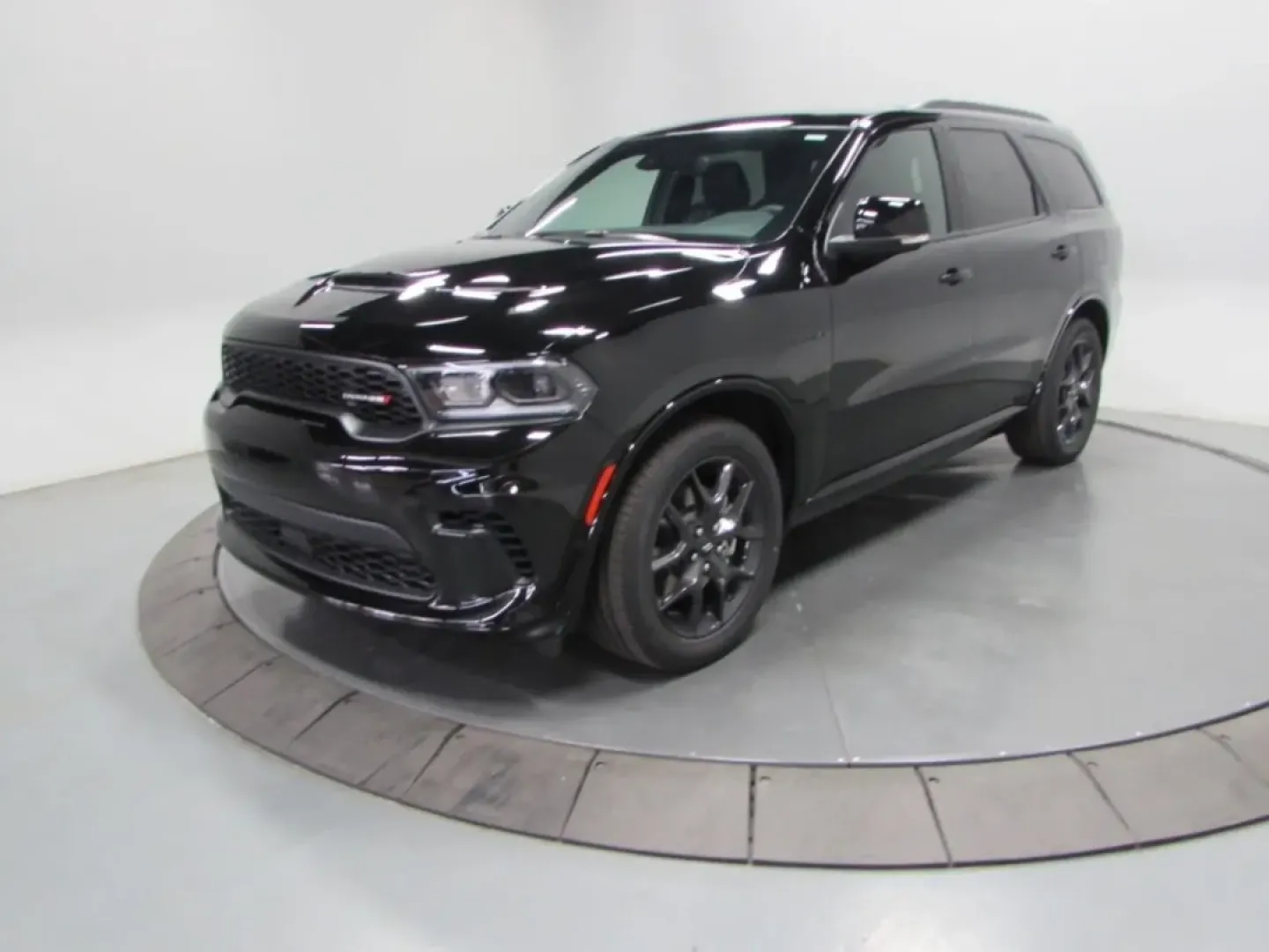 2026 /Black Dodge Durango GT Plus HEMI V8 (1C4SDJCT4TC) with an Other engine, Automatic transmission, located at 12830 Highway 21, De Soto, MO, 63020, (636) 337-7777, 38.153099, -90.573624 - Looking for the perfect vehicle to accommodate your adventurous lifestyle? Whether you're planning weekend getaways with the family, daily commutes, or simply need a reliable ride for your busy life, the 2026 Dodge Durango is the ideal choice for you. This robust SUV not only offers ample space and - Photo#2