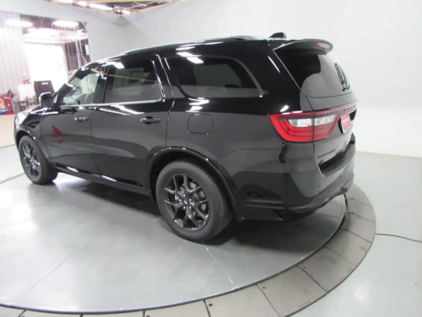 2026 /Black Dodge Durango GT Plus HEMI V8 (1C4SDJCT4TC) with an Other engine, Automatic transmission, located at 12830 Highway 21, De Soto, MO, 63020, (636) 337-7777, 38.153099, -90.573624 - Looking for the perfect vehicle to accommodate your adventurous lifestyle? Whether you're planning weekend getaways with the family, daily commutes, or simply need a reliable ride for your busy life, the 2026 Dodge Durango is the ideal choice for you. This robust SUV not only offers ample space and - Photo#5