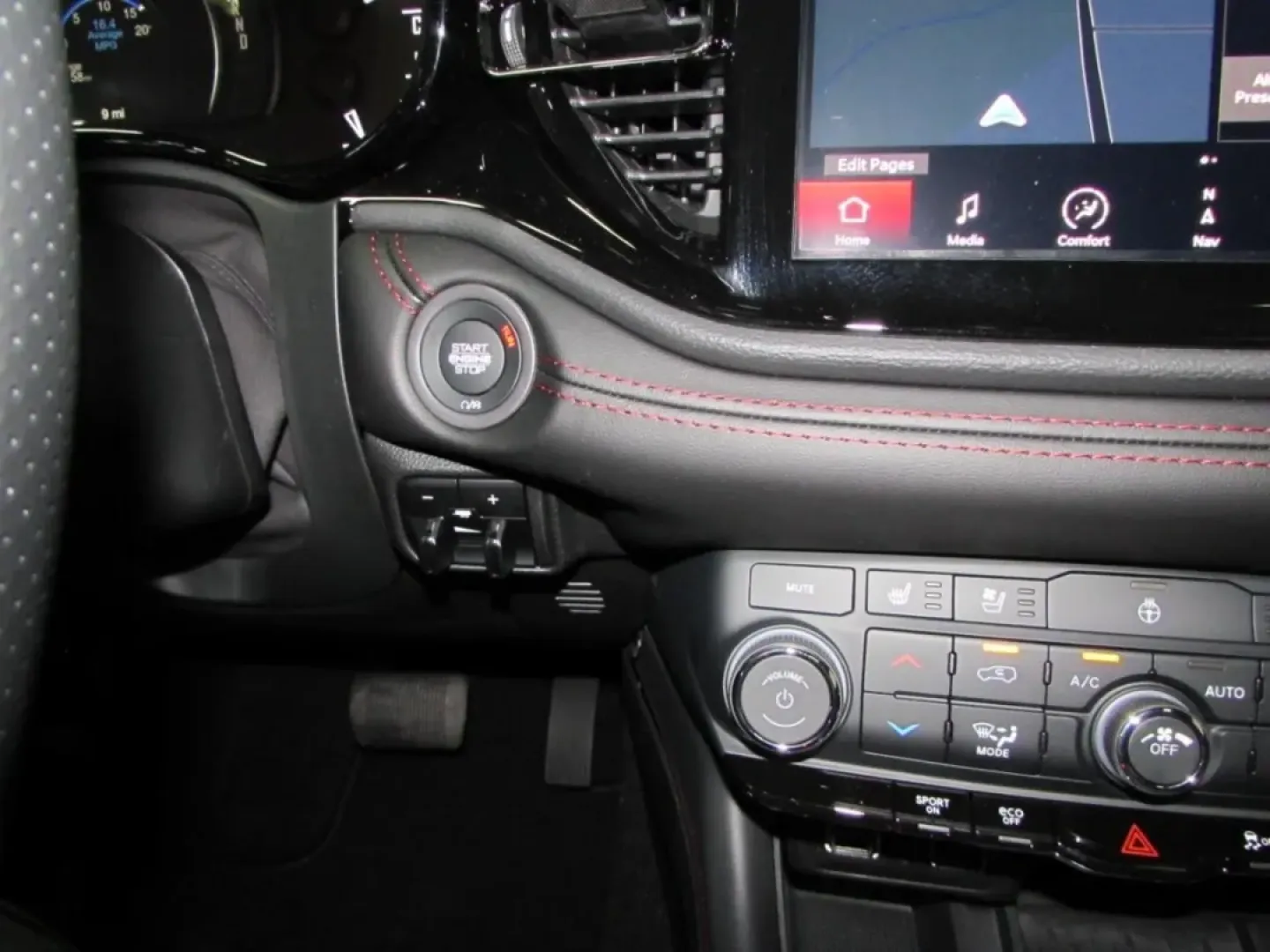 2026 /Black Dodge Durango GT Plus HEMI V8 (1C4SDJCT8TC) with an Other engine, Automatic transmission, located at 12830 Highway 21, De Soto, MO, 63020, (636) 337-7777, 38.153099, -90.573624 - **Experience Adventure Like Never Before with the 2026 Dodge Durango at Pettus CDJR DeSoto!**<br /> <br /> Are you ready to elevate your lifestyle and create unforgettable memories with your family or friends? Look no further than the stunning 2026 Dodge Durango, now available at Pettus CDJR DeSoto, - Photo#17