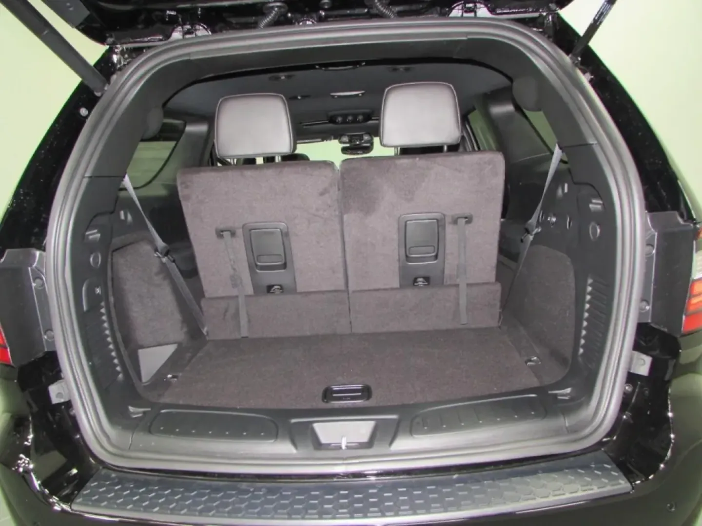 2026 /Black Dodge Durango GT Plus HEMI V8 (1C4SDJCT8TC) with an Other engine, Automatic transmission, located at 12830 Highway 21, De Soto, MO, 63020, (636) 337-7777, 38.153099, -90.573624 - **Experience Adventure Like Never Before with the 2026 Dodge Durango at Pettus CDJR DeSoto!**<br /> <br /> Are you ready to elevate your lifestyle and create unforgettable memories with your family or friends? Look no further than the stunning 2026 Dodge Durango, now available at Pettus CDJR DeSoto, - Photo#26